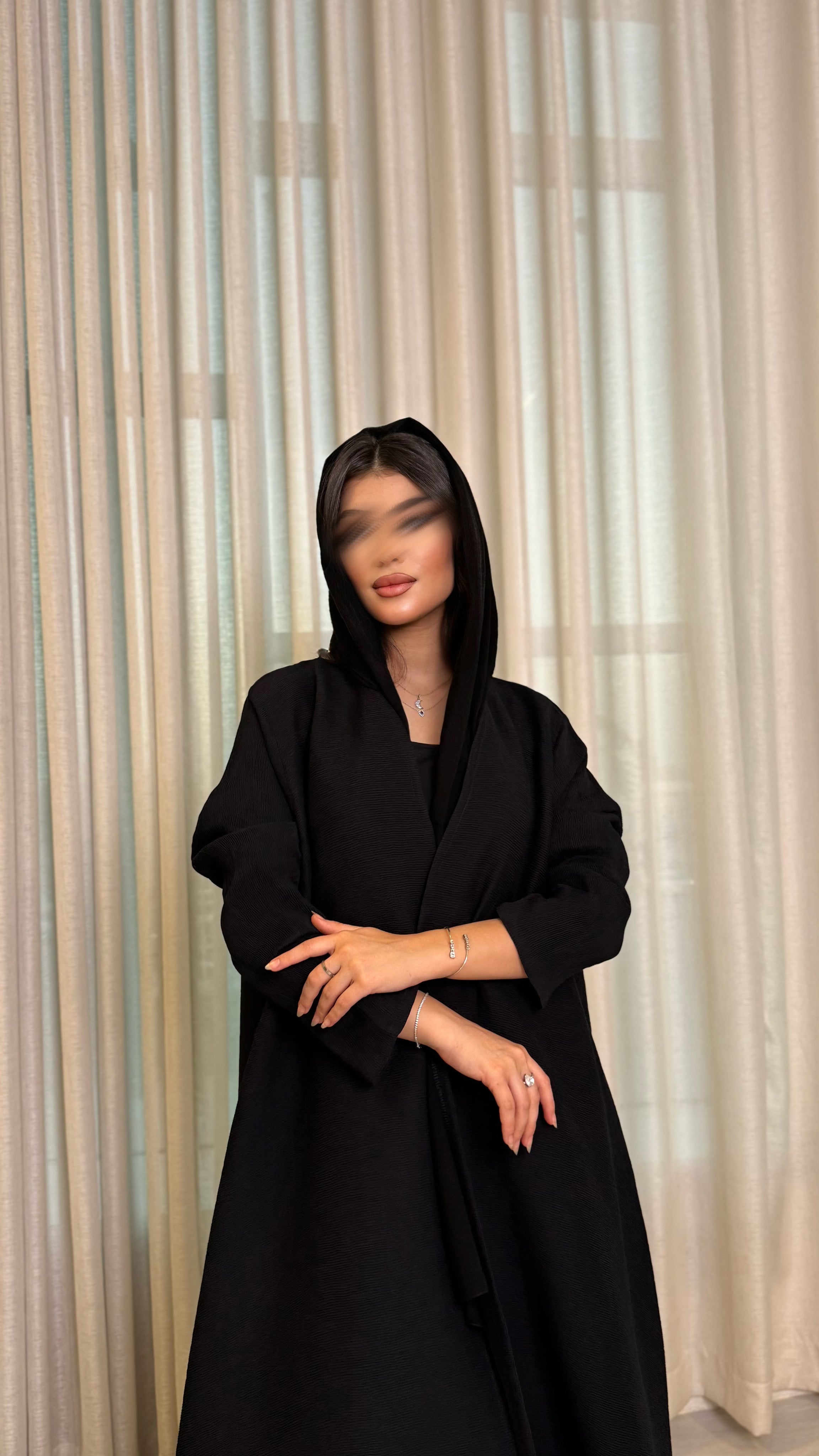 MW1554 - Summer Black | عباية صيفية بلون أسود وخطوط ناعمة - Aya