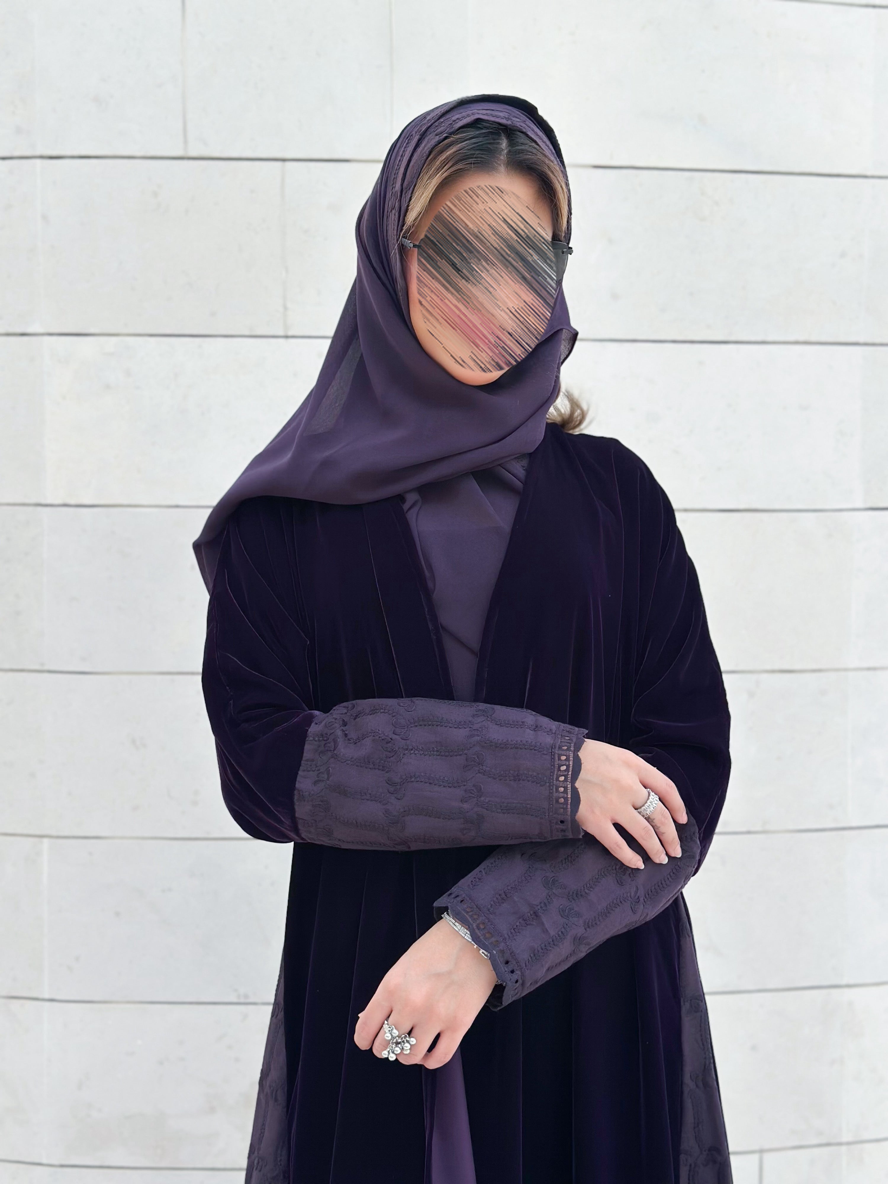 MWT721 - عباية ركامة مع مخمل - Aya