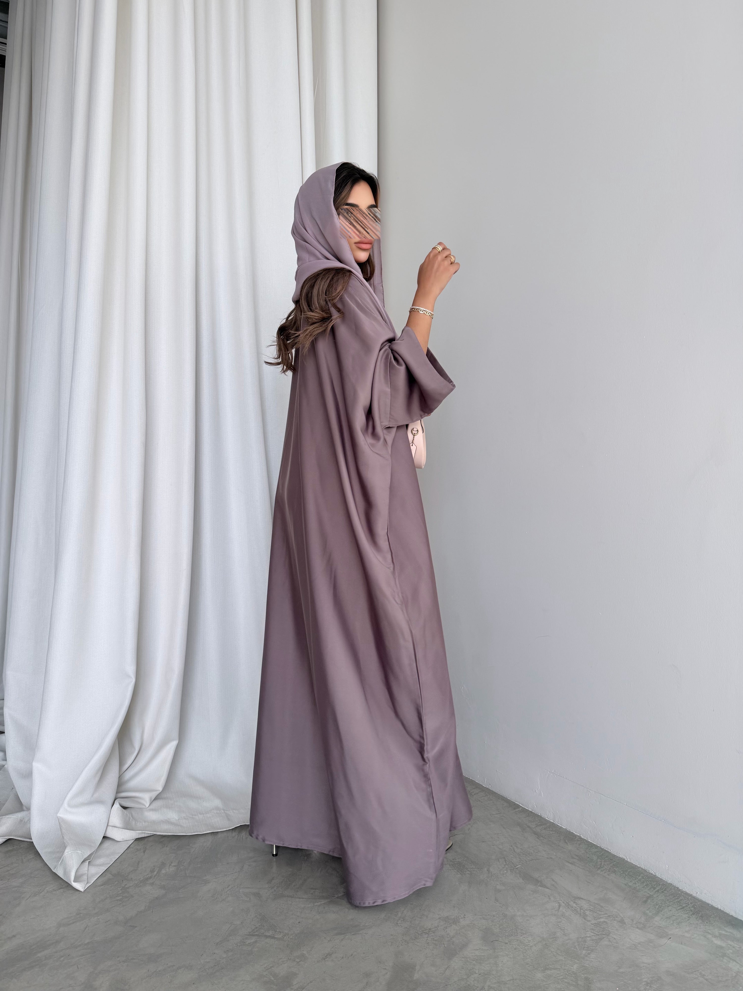 MWT5014 - قماش حرير عنابي فاتح قصة نص كلوش - Aya