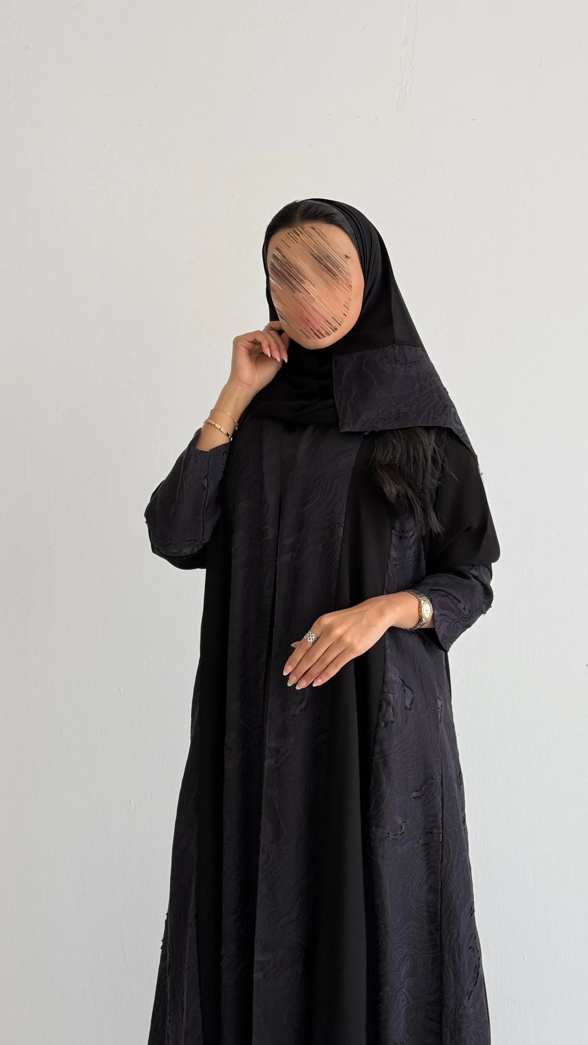 MWT1263 - عباية سوادء بتدخيله جاكار - Aya