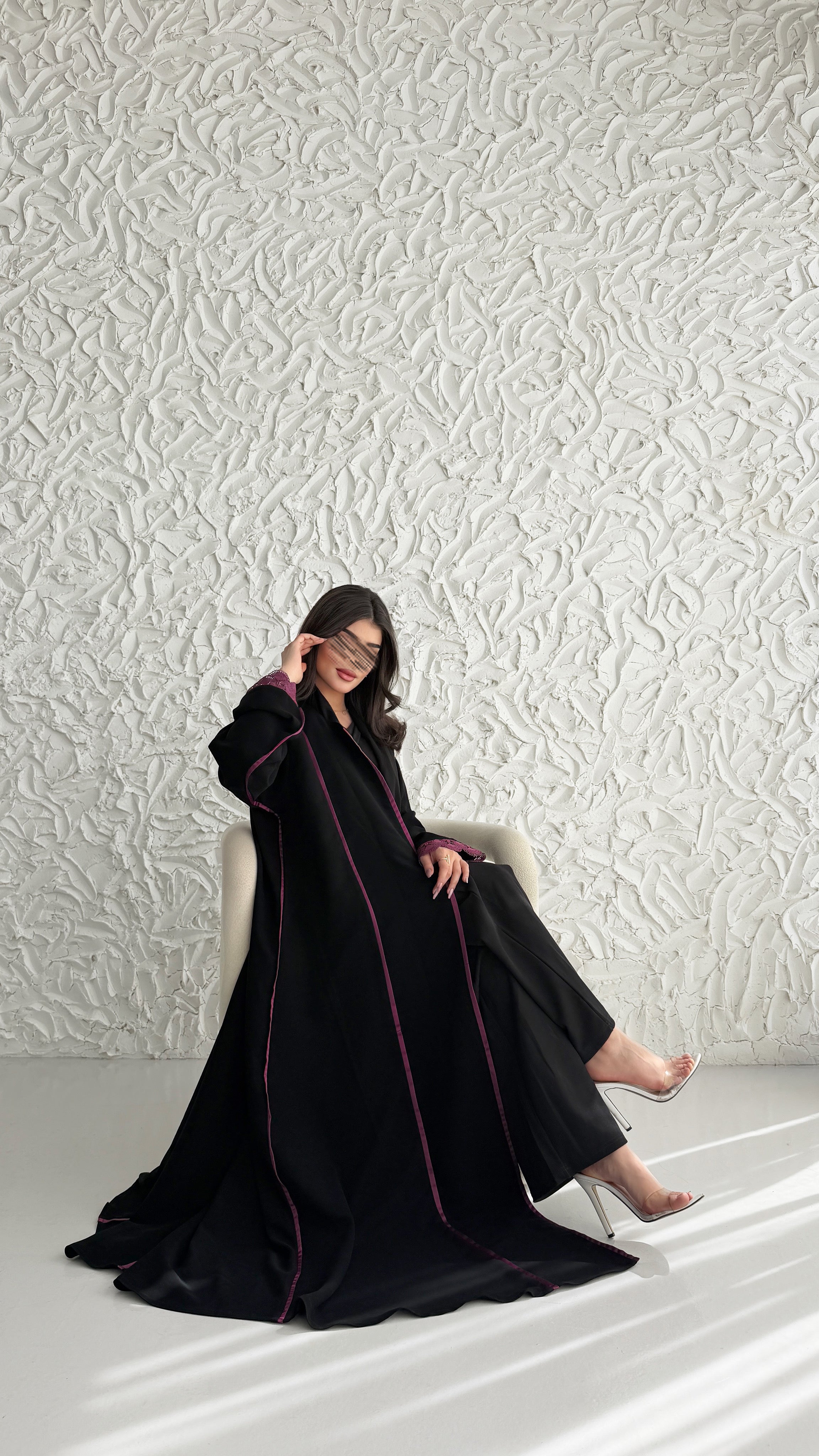 MW2109 -  عباية كريب انيقة بقصه نص كلوش عصرية - Aya