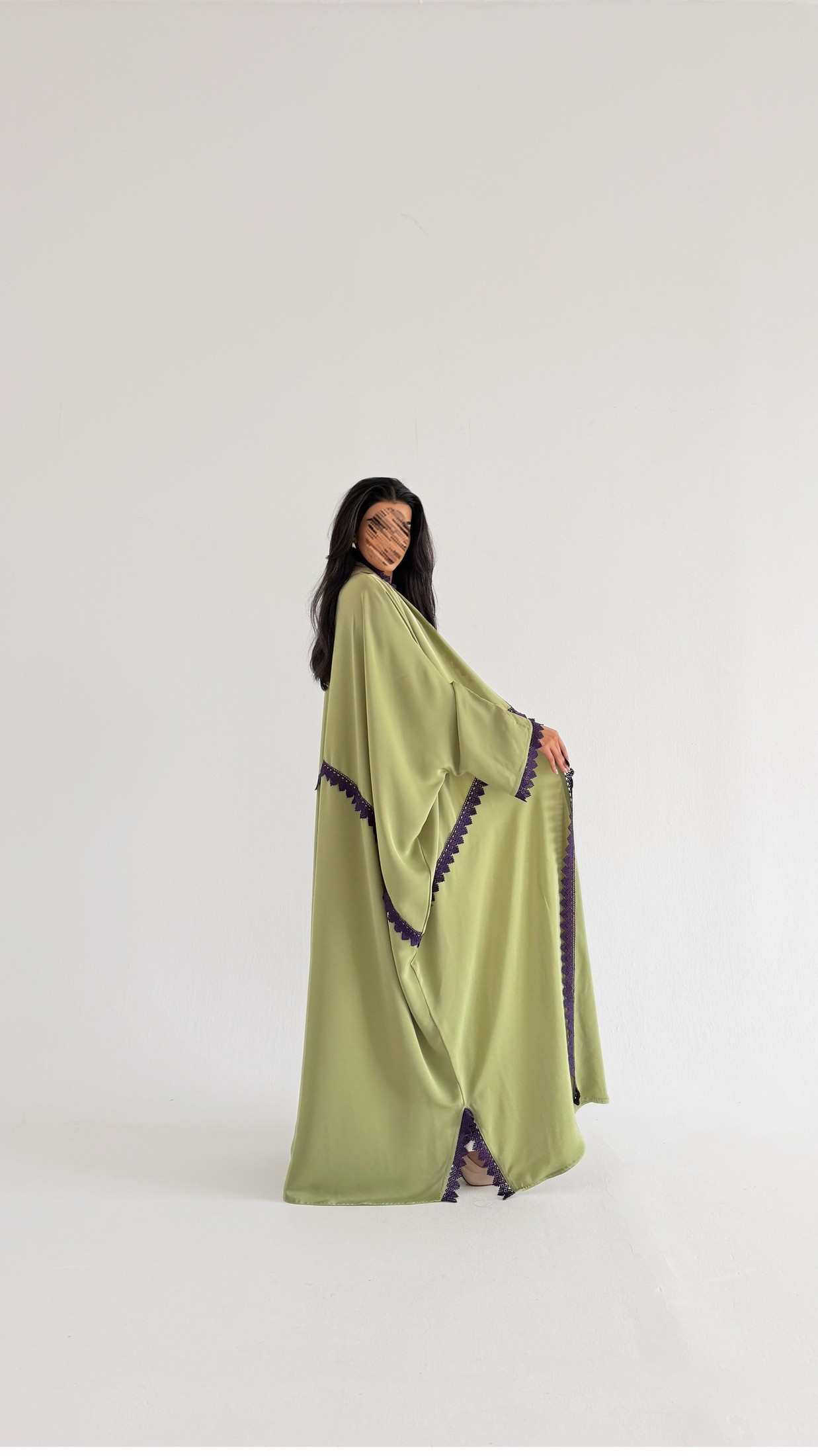 MW2160 - عبايه كريب مع اضافه كلفه مميزه وحصرية - Aya