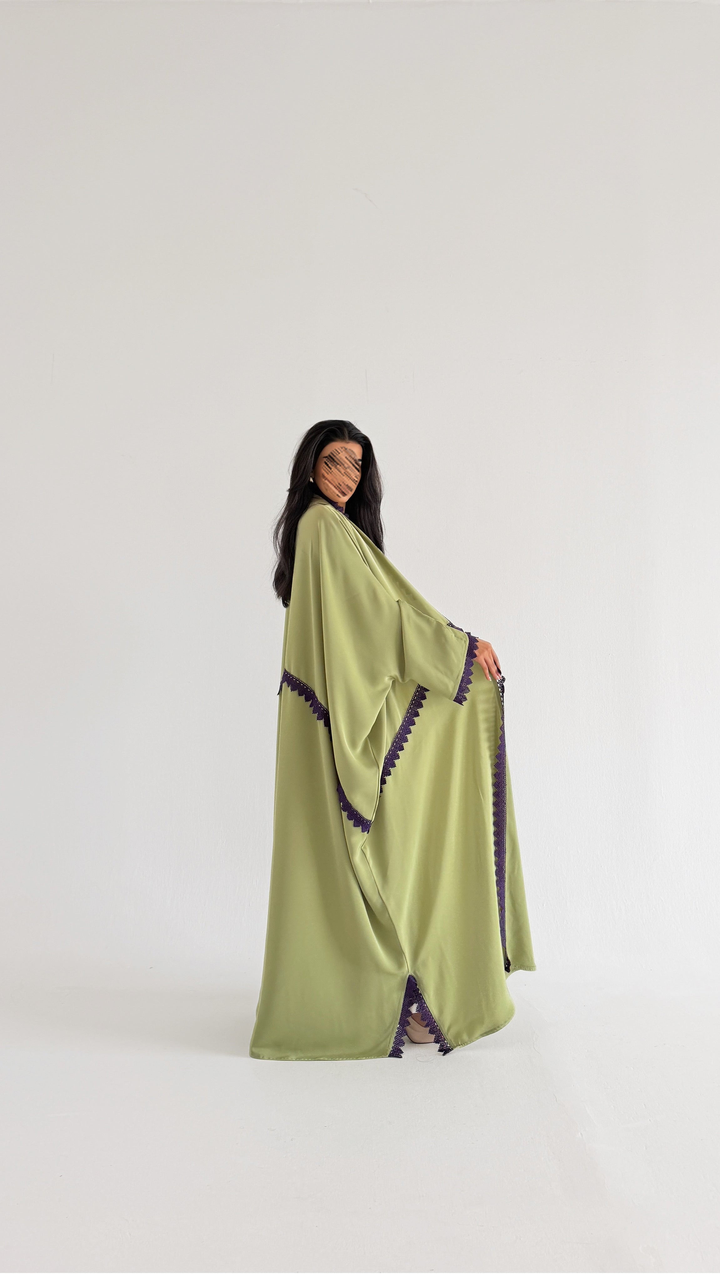 MW2160 - عبايه كريب مع اضافه كلفه مميزه وحصرية - Aya