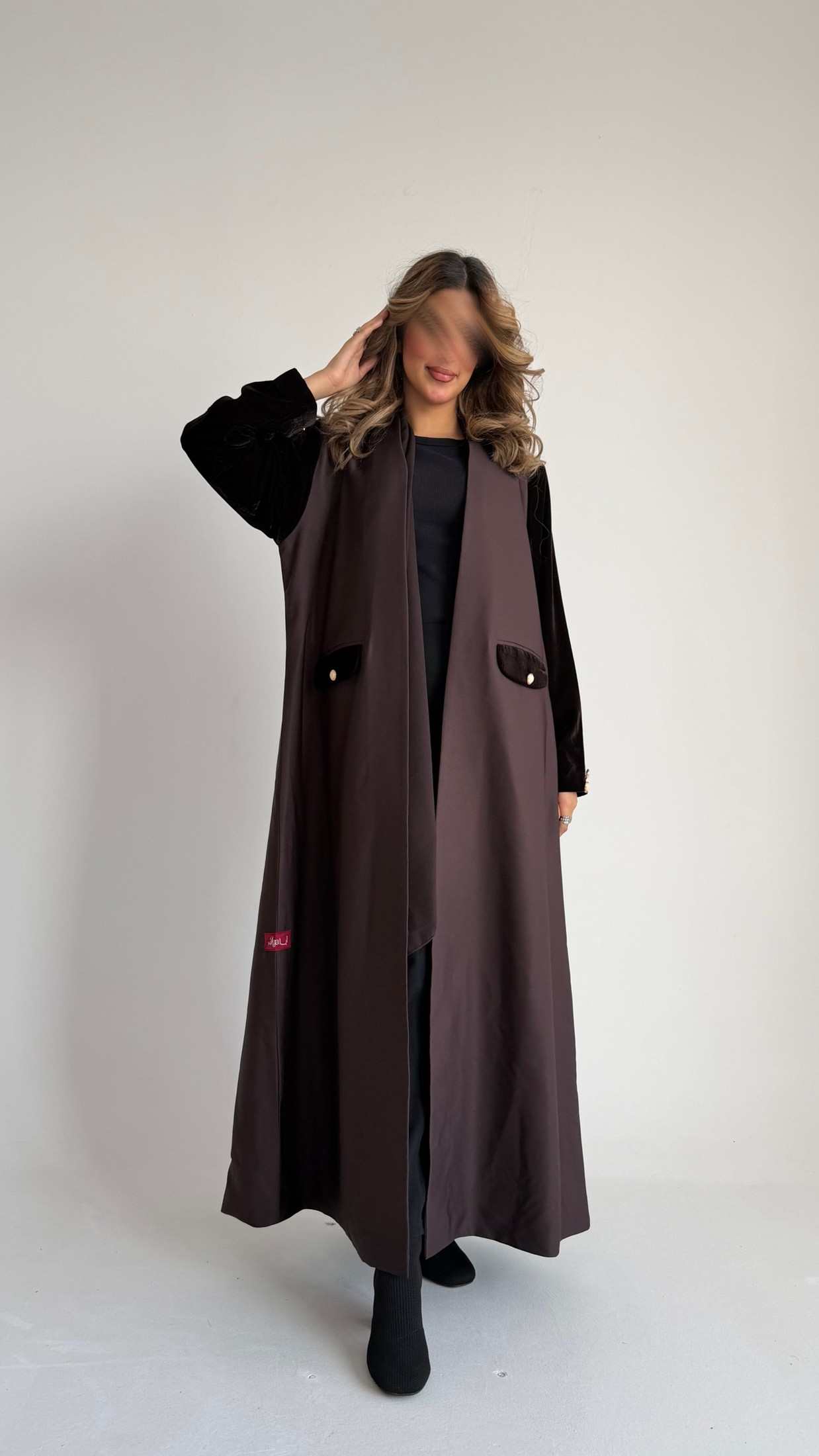 MWT541 - عباية بليزر مع تفته - Aya