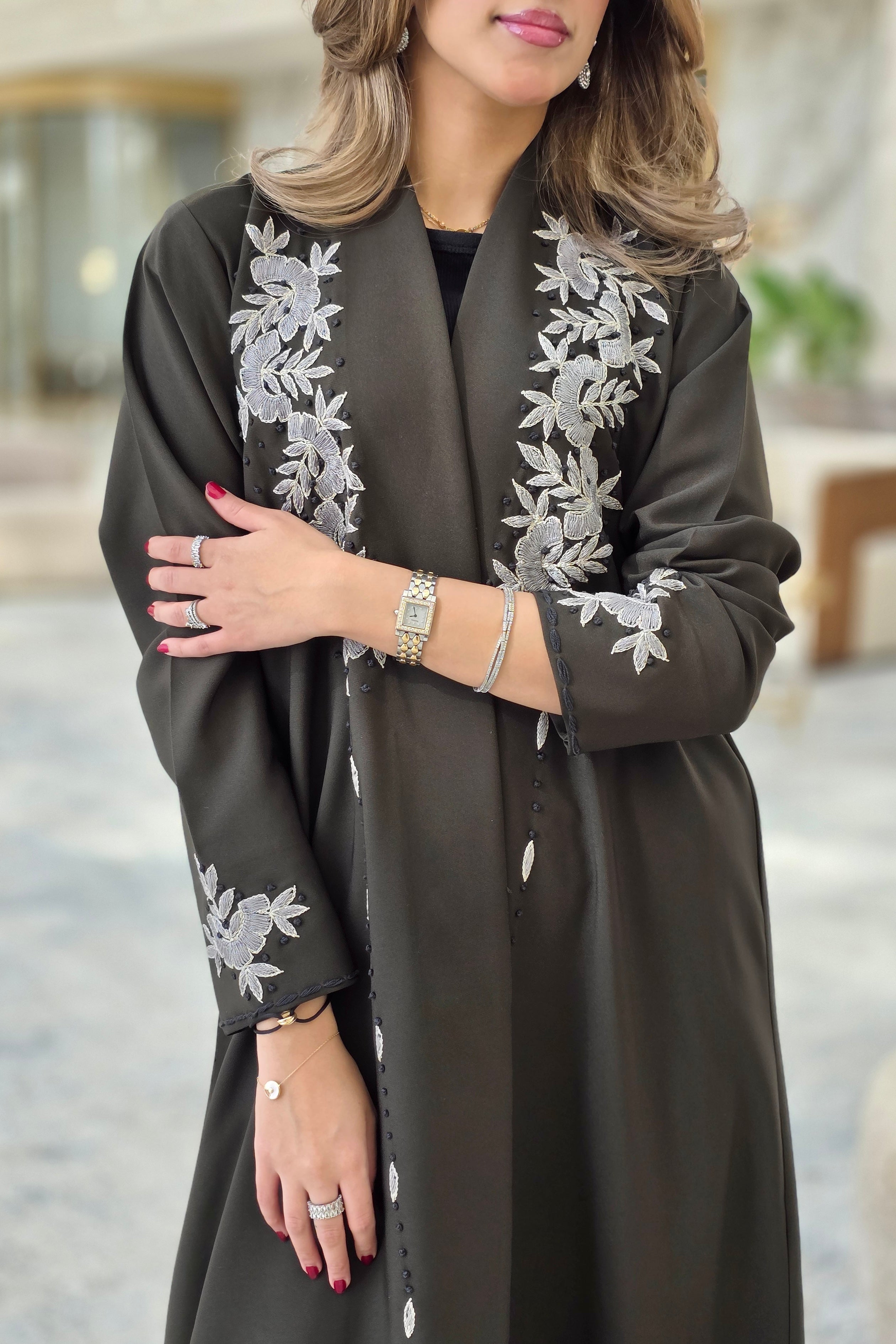 MWT663 - عباية تطريز وردات زيتي - Aya