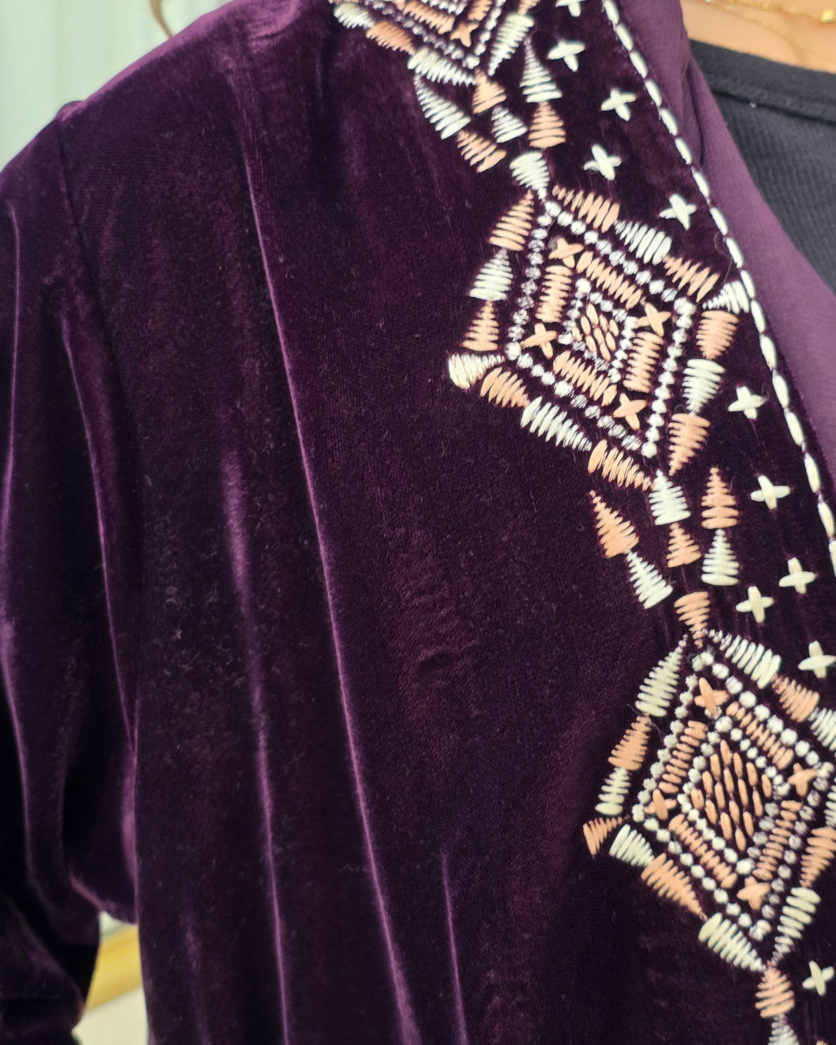 MWT685 - عباية تطريز موفي - Aya