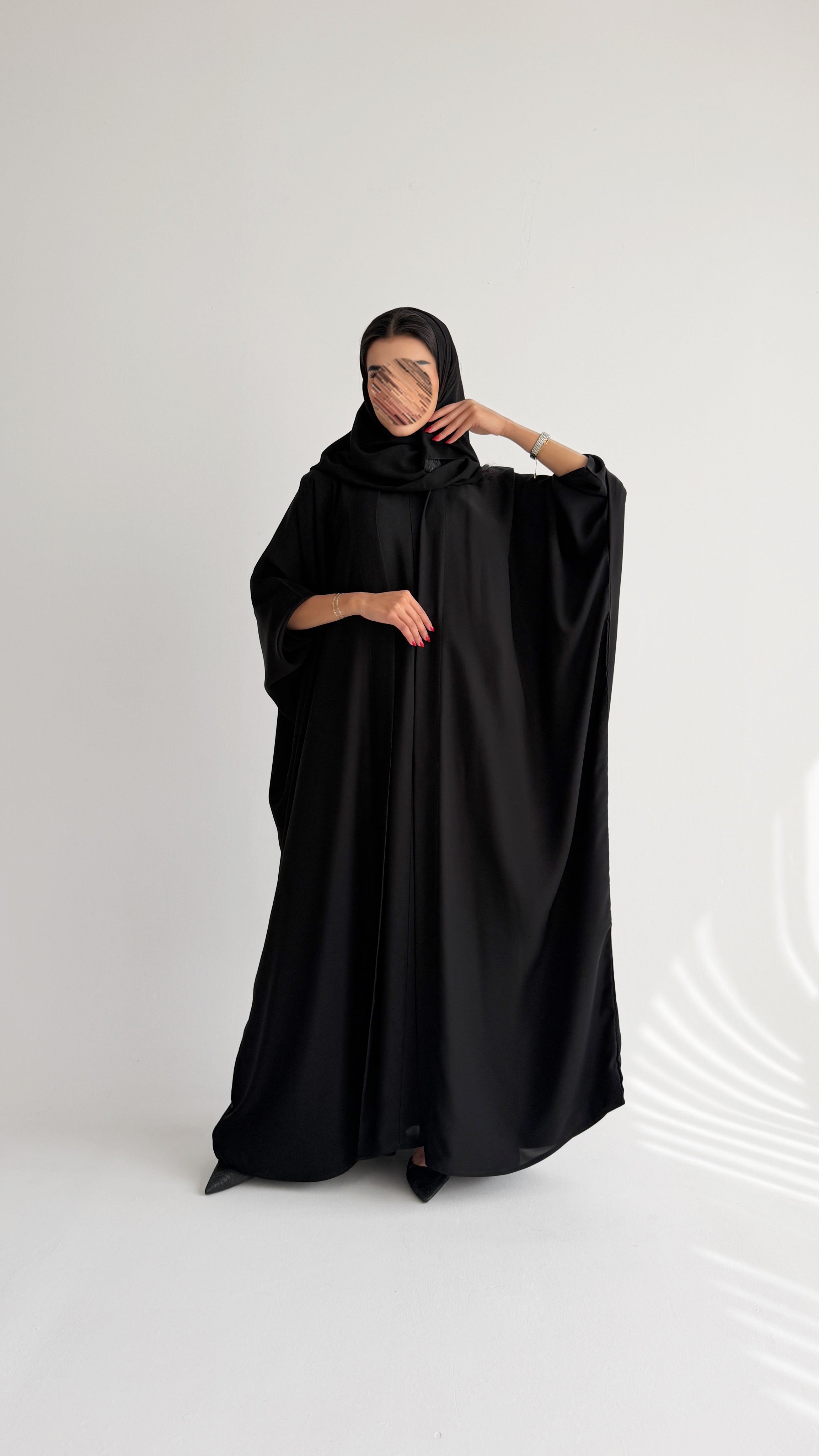 MW2078 -   عباية كريب حرير قصه بشت مع اضافة فستان داخلي - Aya