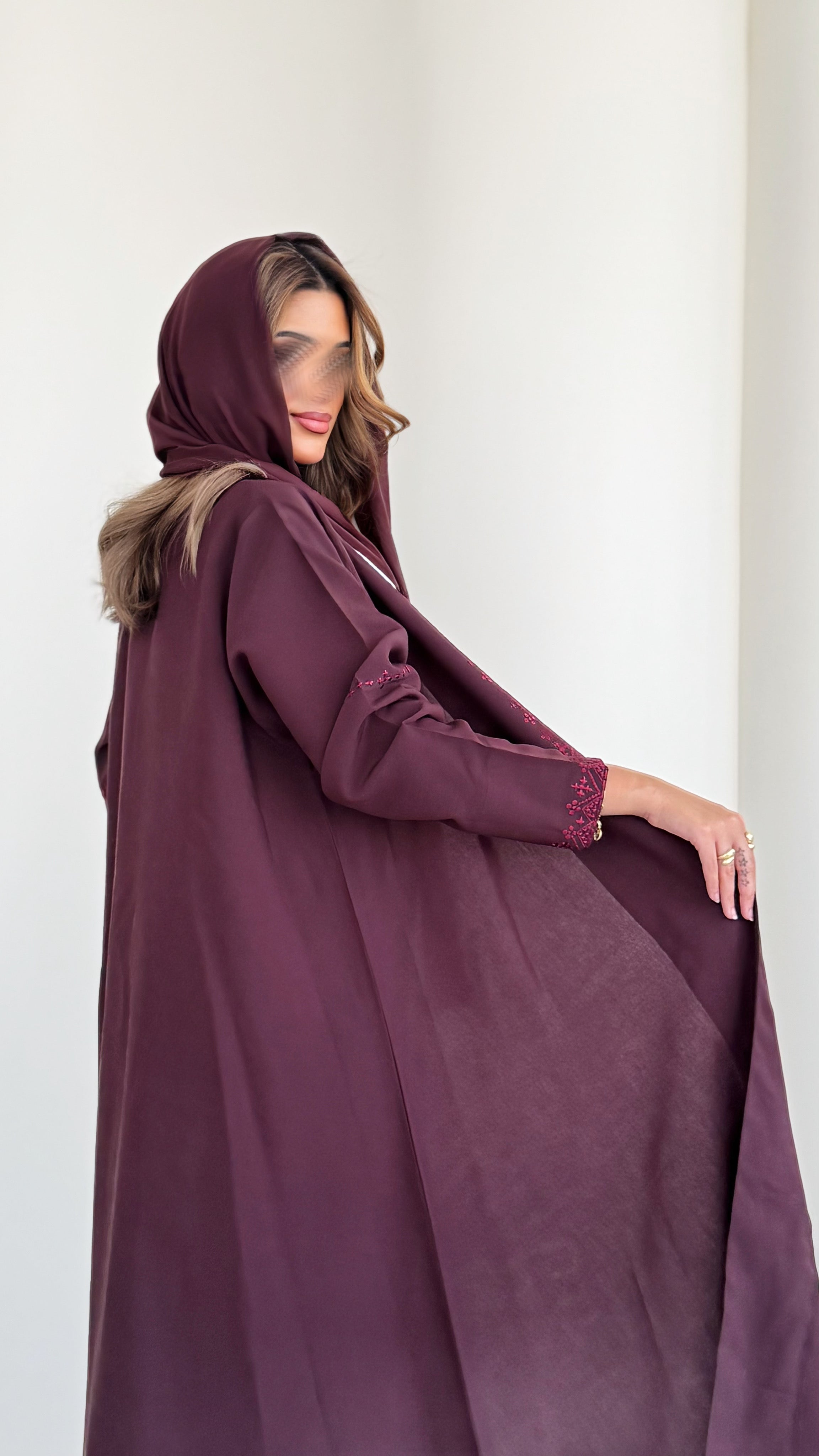 MWT349 - عباية عنابي مع تطريز - Aya