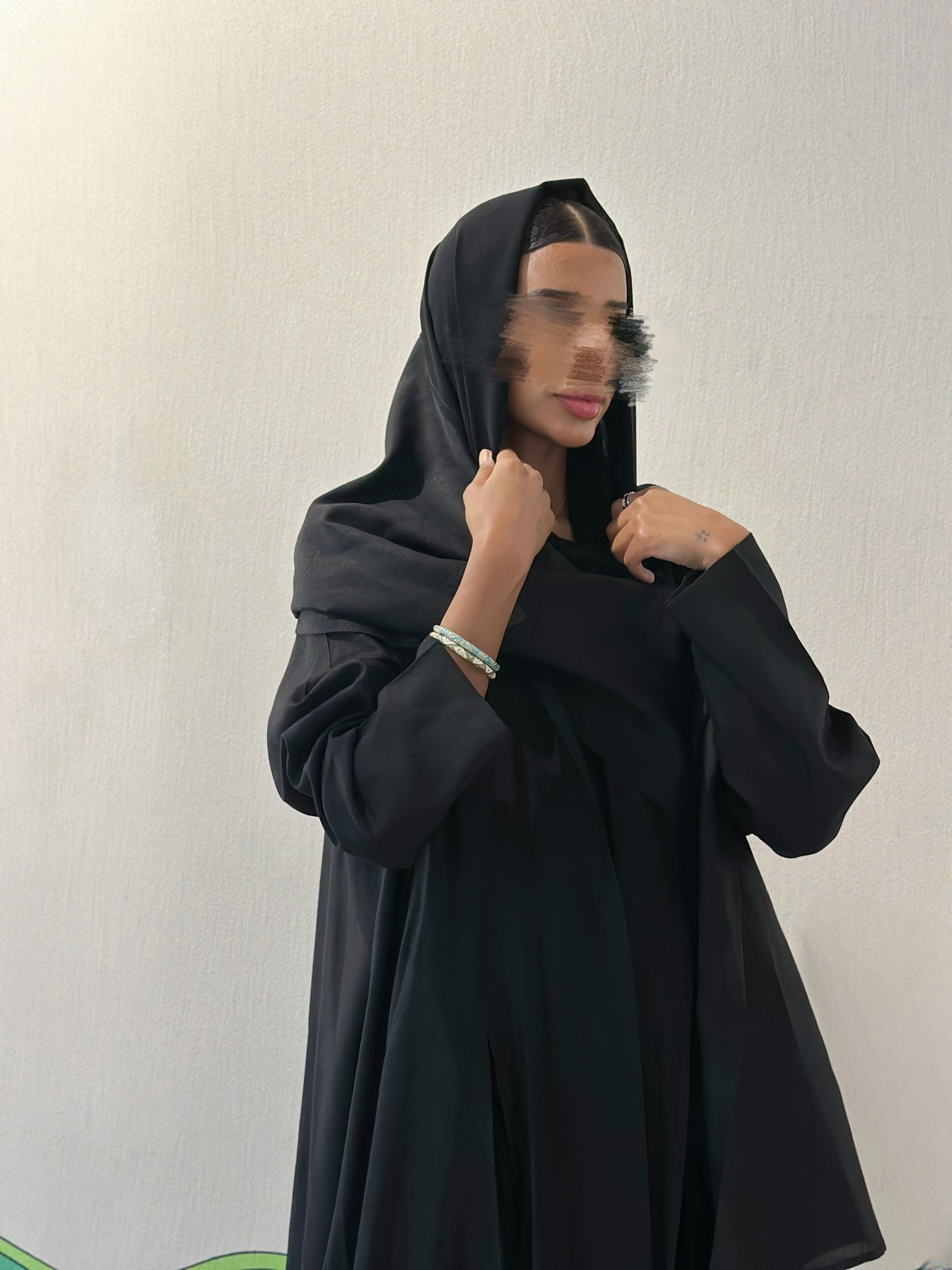 MWT399 - عبايه لنن اسود كسرات