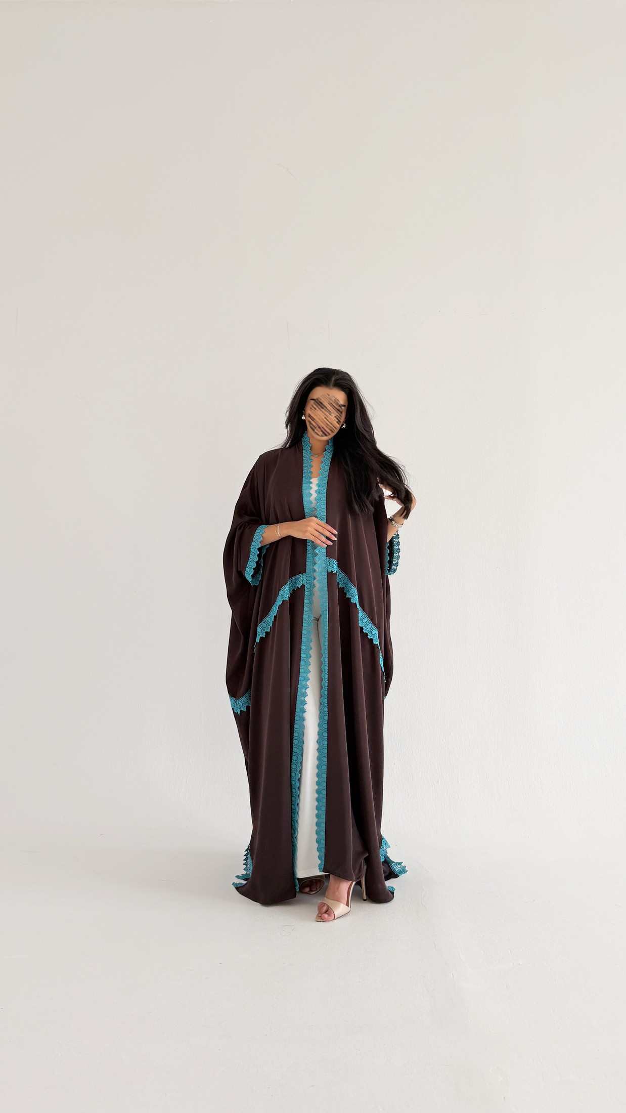 MW2161 - عبايه كريب مع اضافه كلفه مميزه وحصرية - Aya