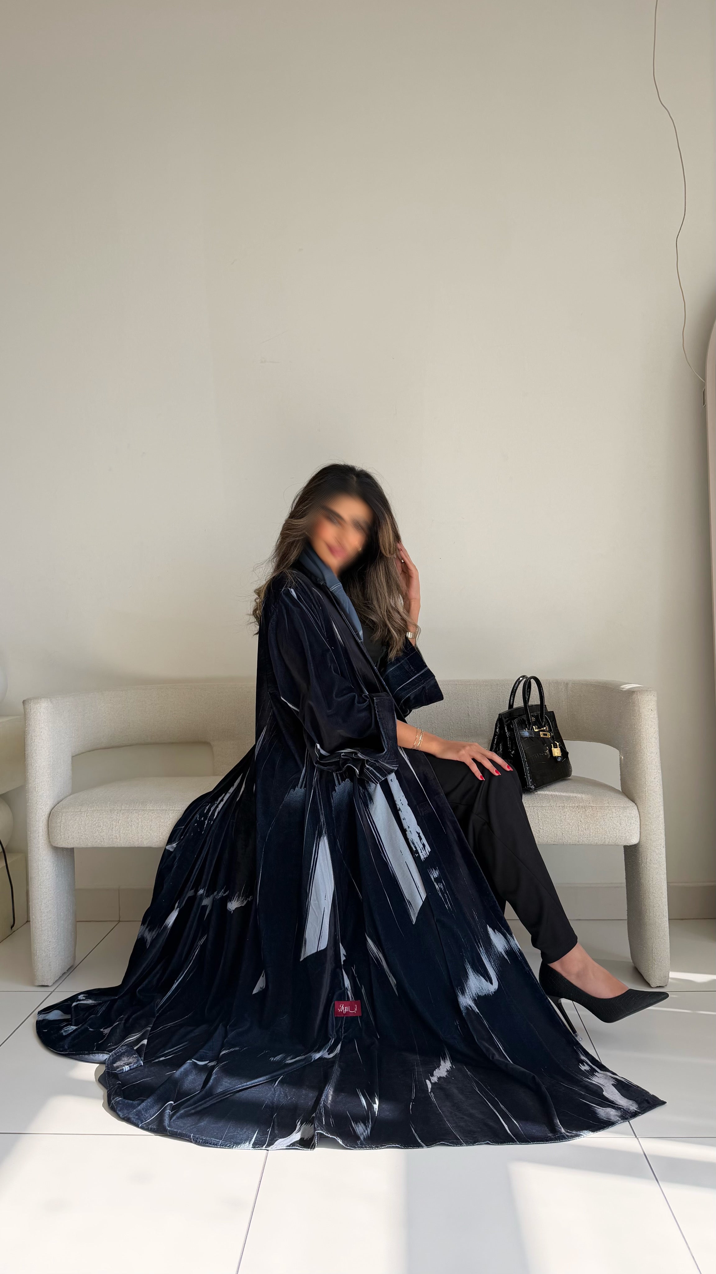 MWT613 - عباية مخمل طباعة