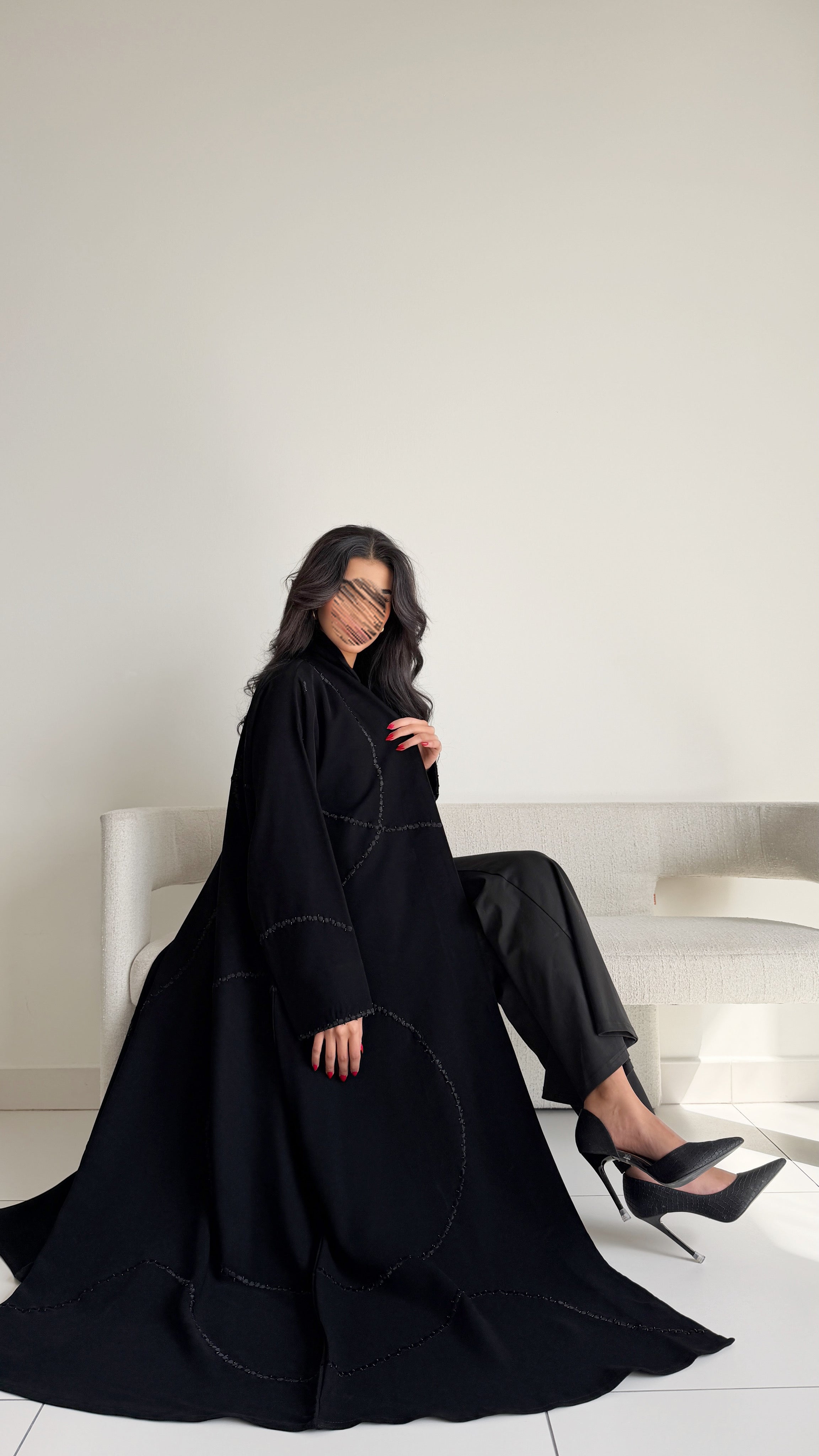 MW2047 - عبايه كريب مع اضافة تطريز شغل اليد - Aya