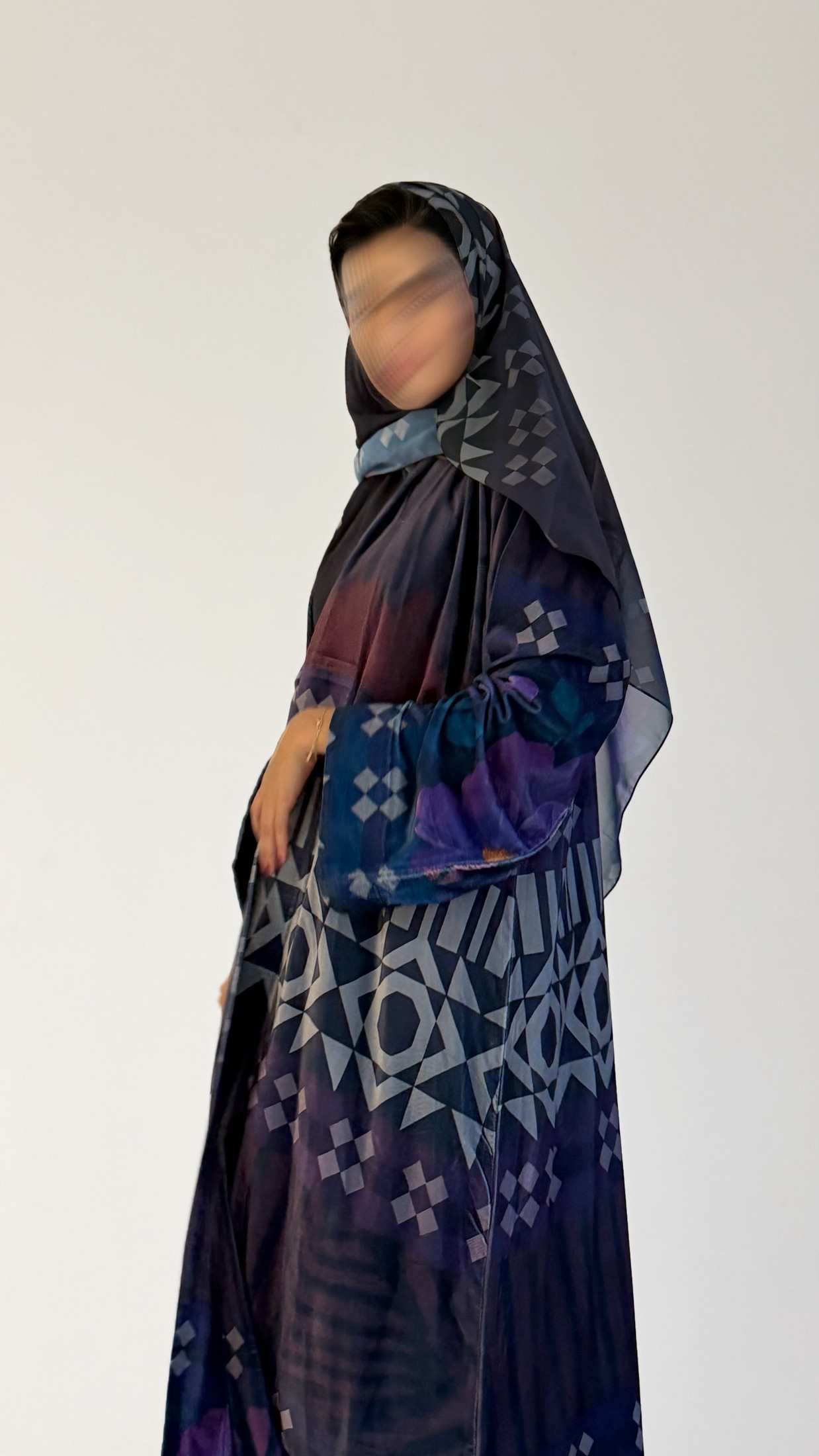 MWT623- عباية مخمل طباعة - Aya