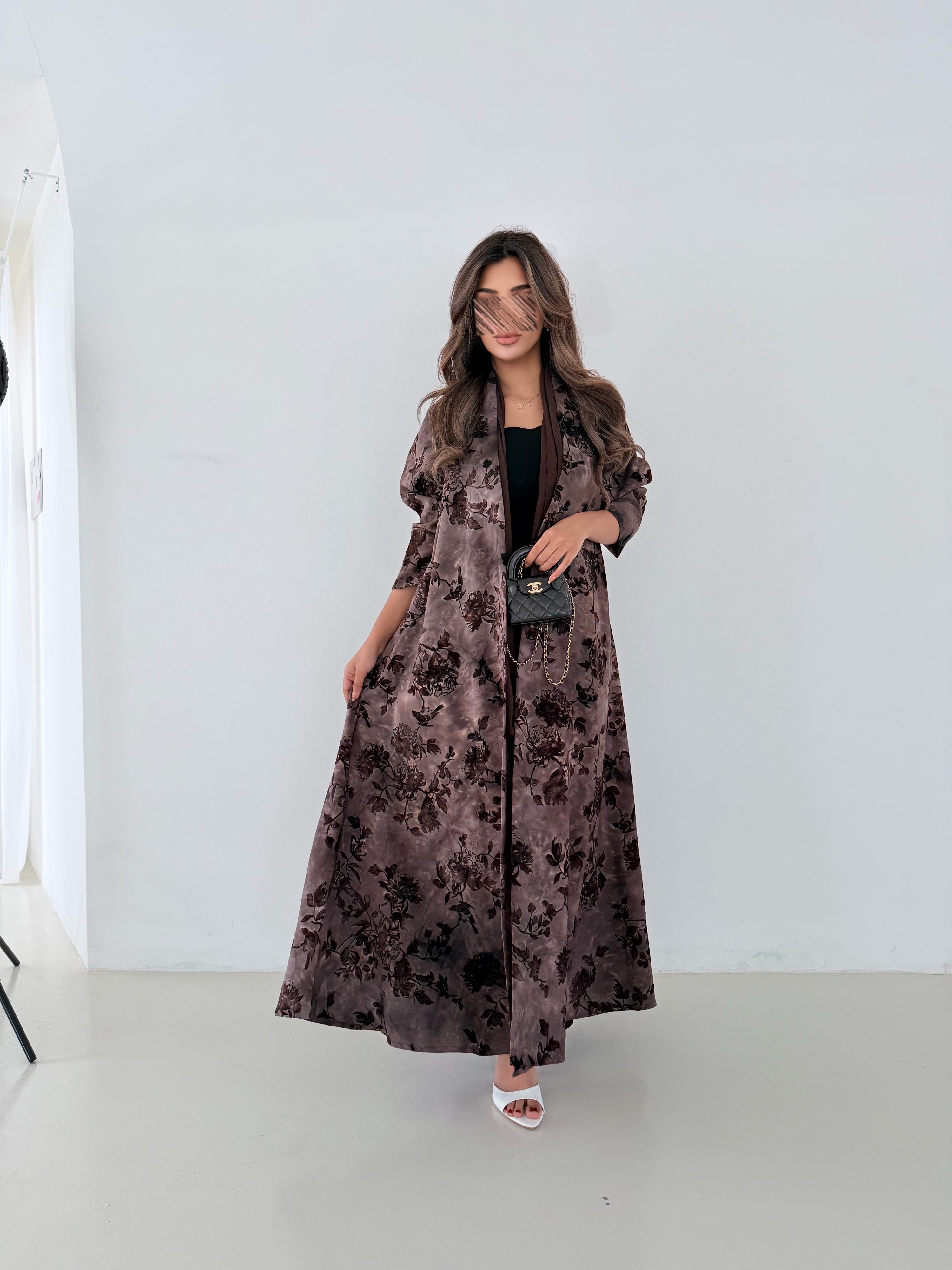 MWT5006 - عبايه بني طباعة كريب قصة نص كلوش - Aya