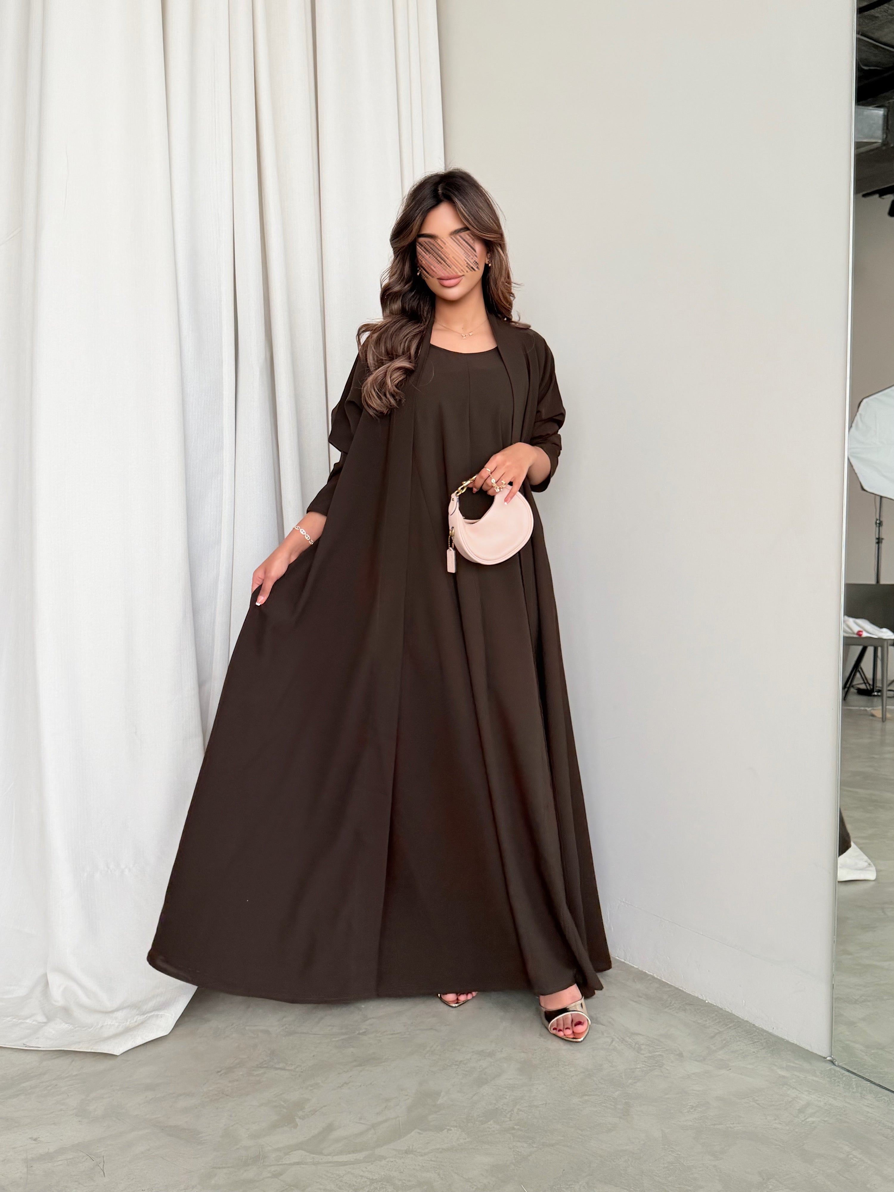 MWT794 - عباية بني كريب سادة مع فستان - Aya