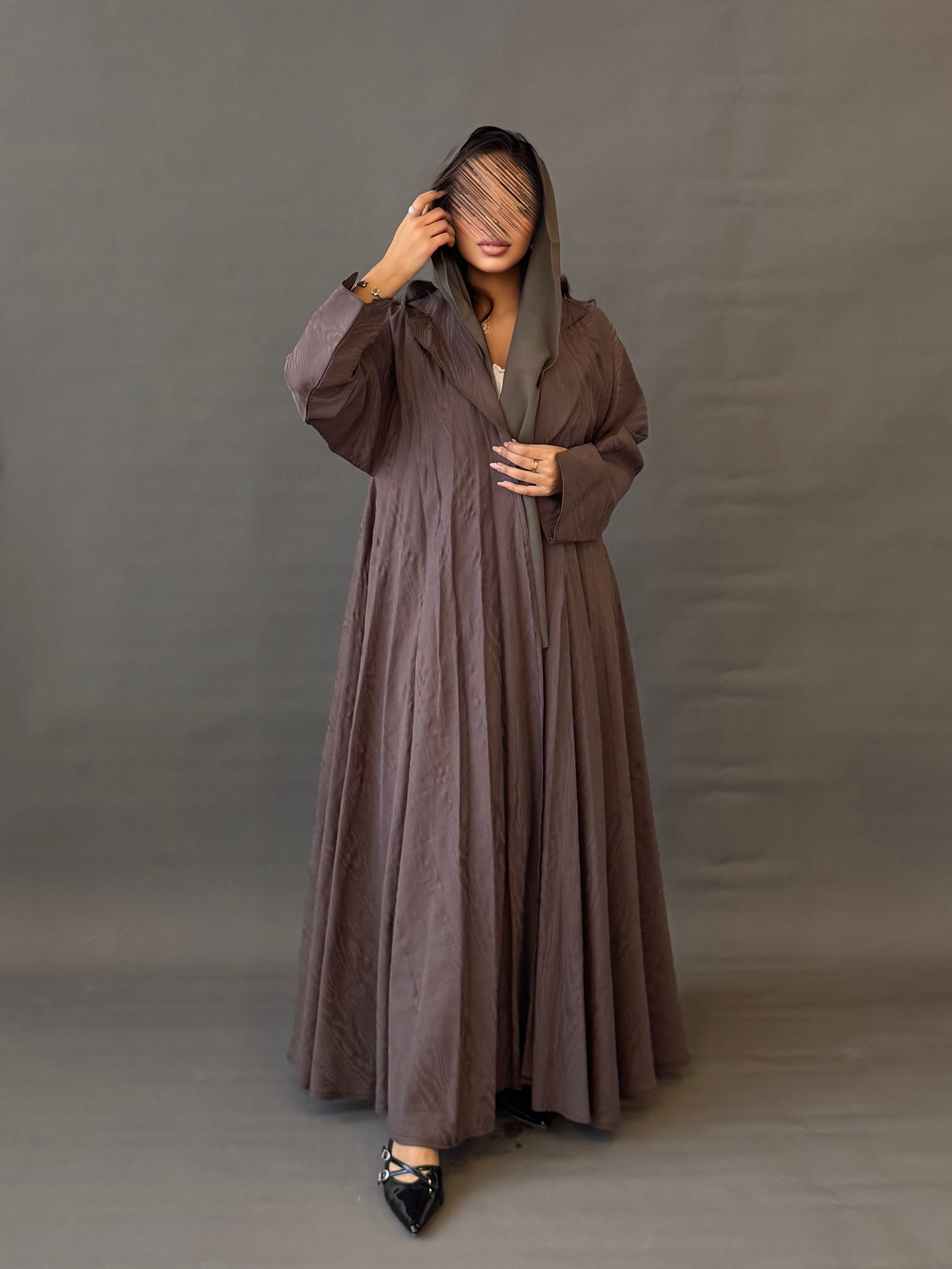 MW645 - Light Crepe Standing with Jacquard Half-Cloche