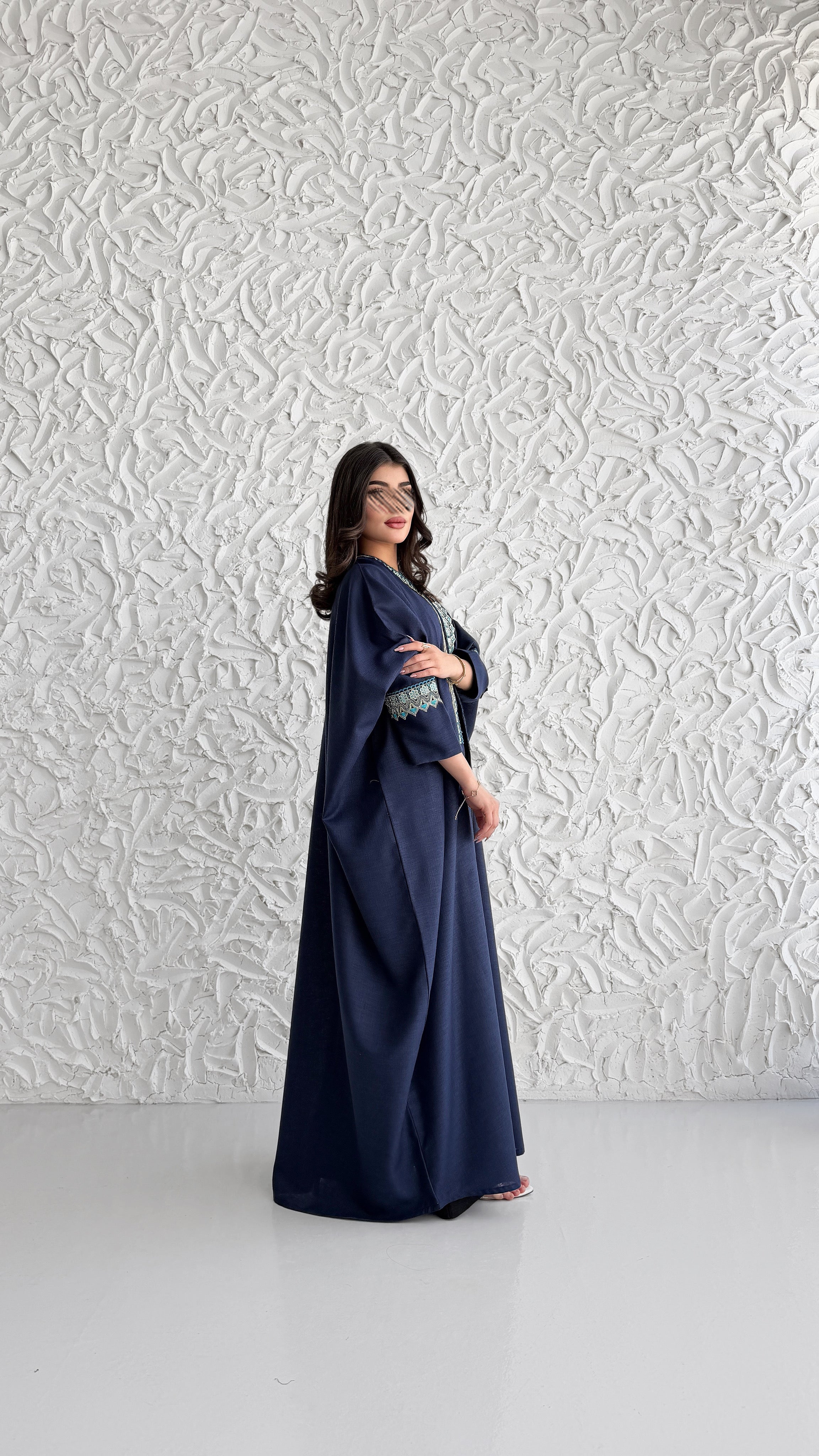 MWT5033 - عباية لينن كحلي مع كلفة تطريز قصة نص بشت - Aya