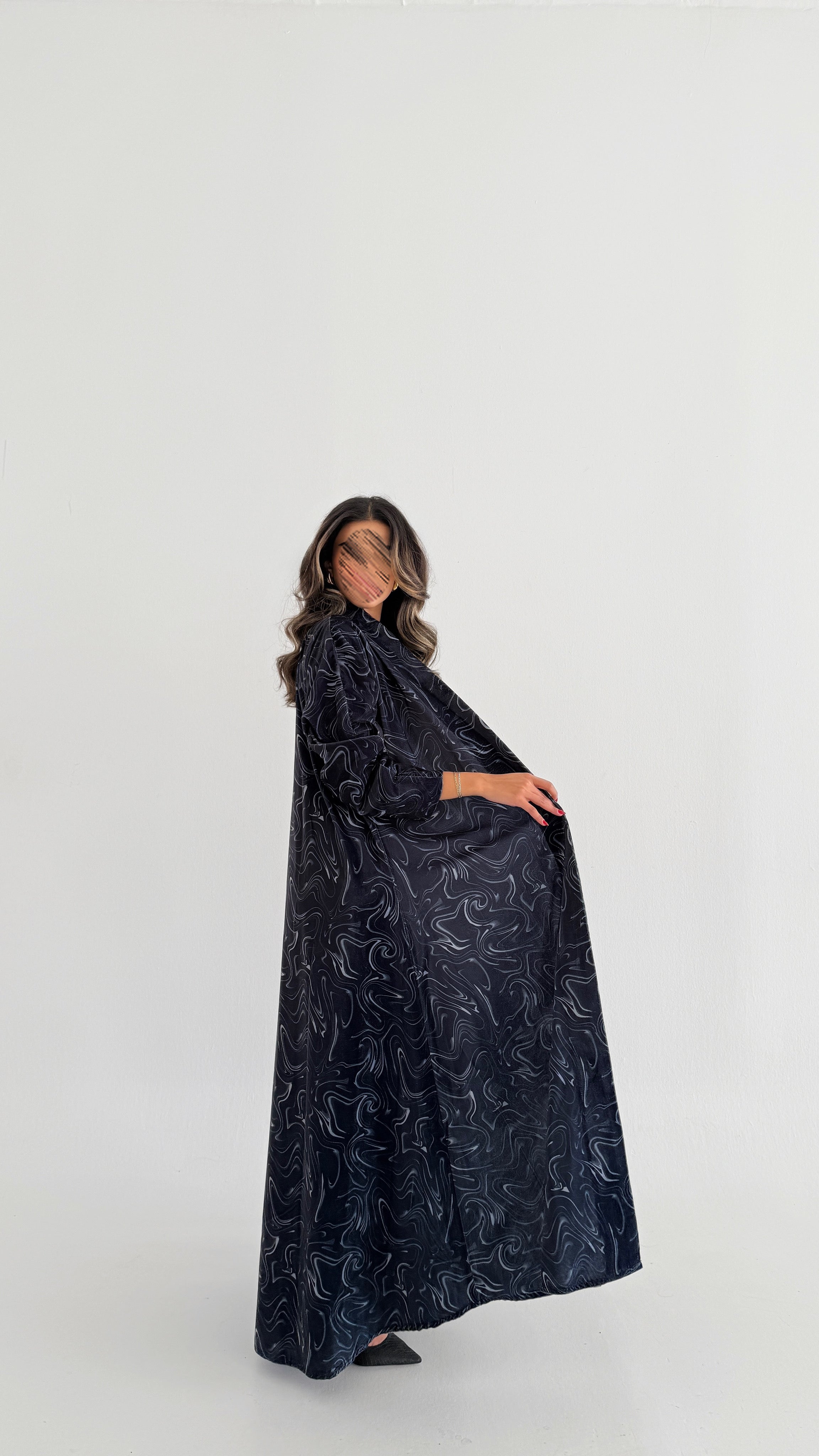 MWT762 - عباية مخمل برينت - Aya