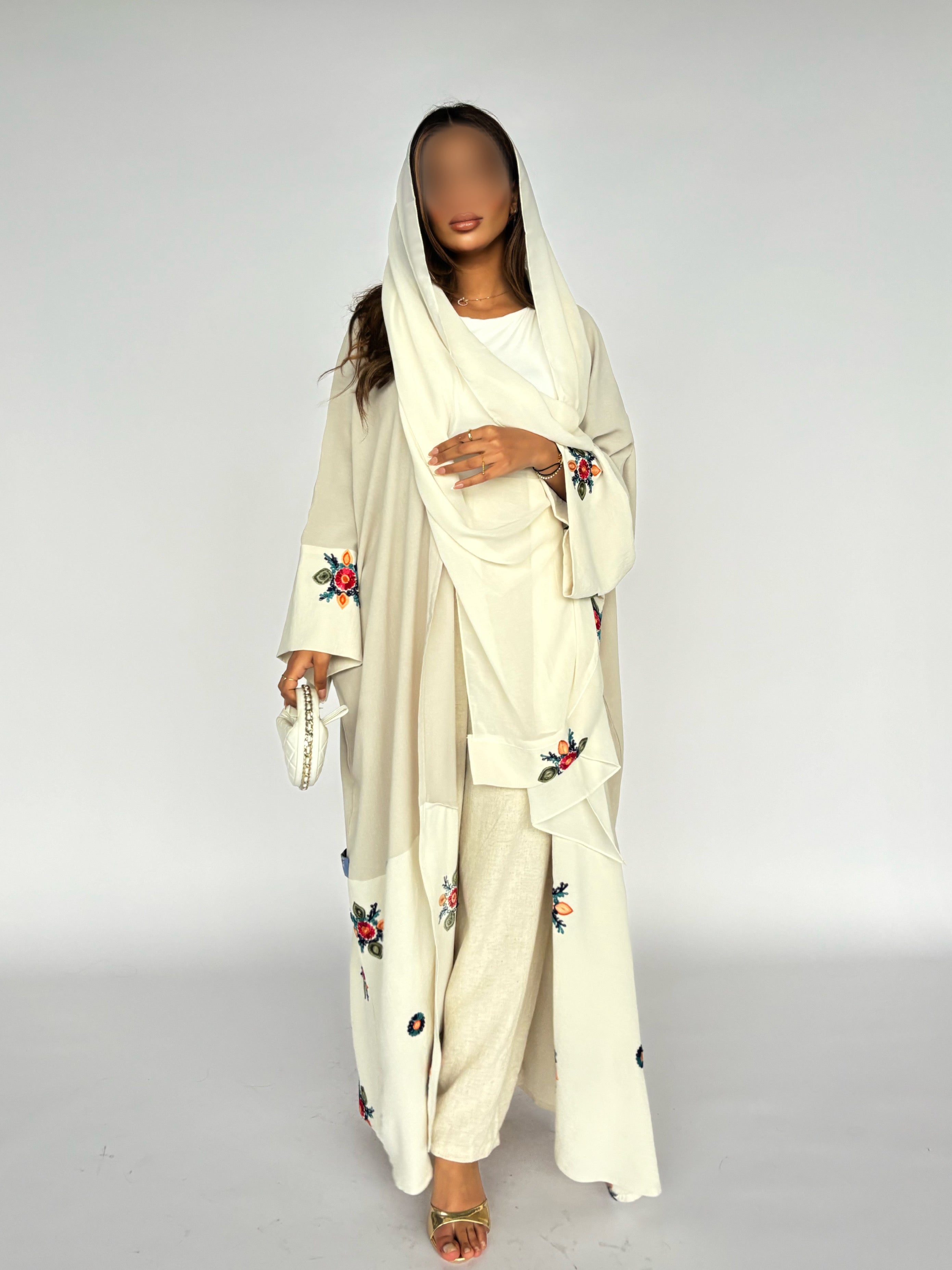 MW645 - Light Crepe Standing with Jacquard Half-Cloche