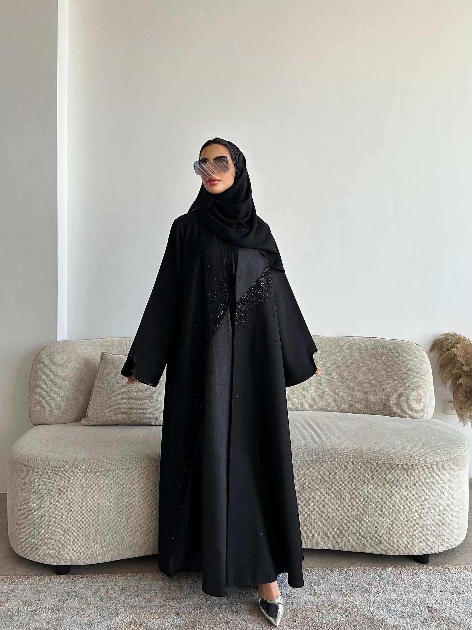 MWT4300 - عباية ليمار وجاكار أسود بشك - Aya