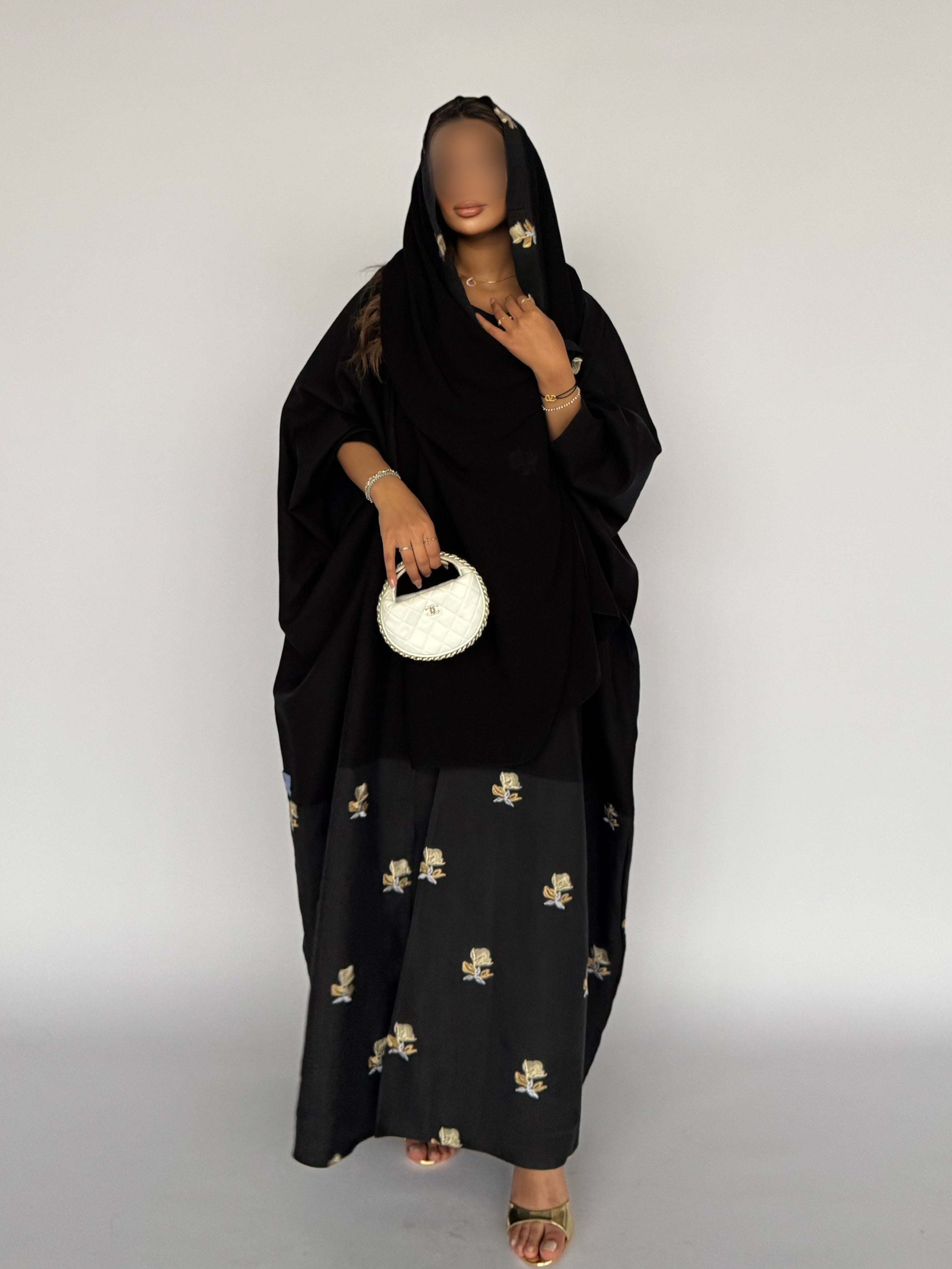 MW645 - Light Crepe Standing with Jacquard Half-Cloche