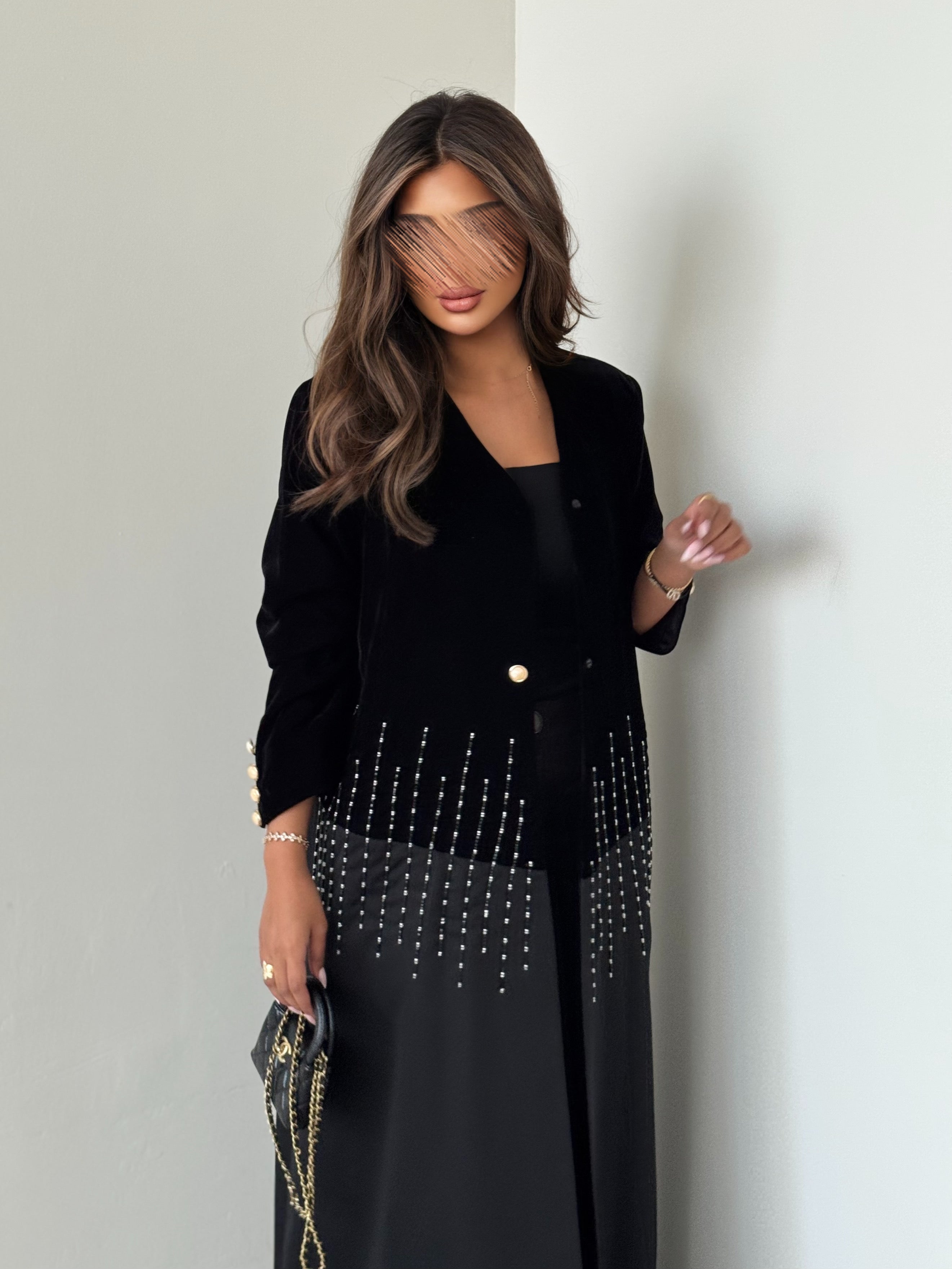 MWT558 - عباية مخمل مع تفته شك - Aya