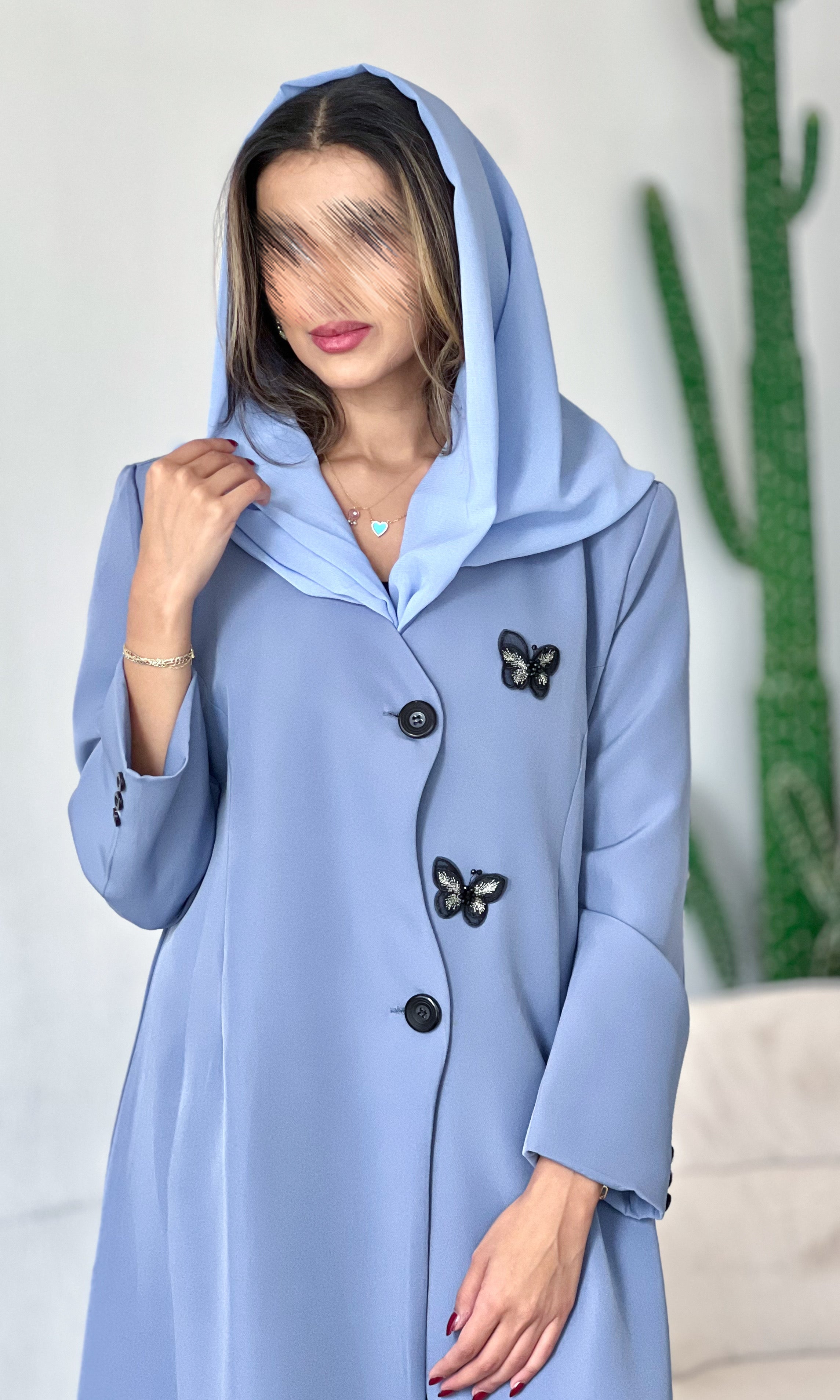 MW645 - Light Crepe Standing with Jacquard Half-Cloche