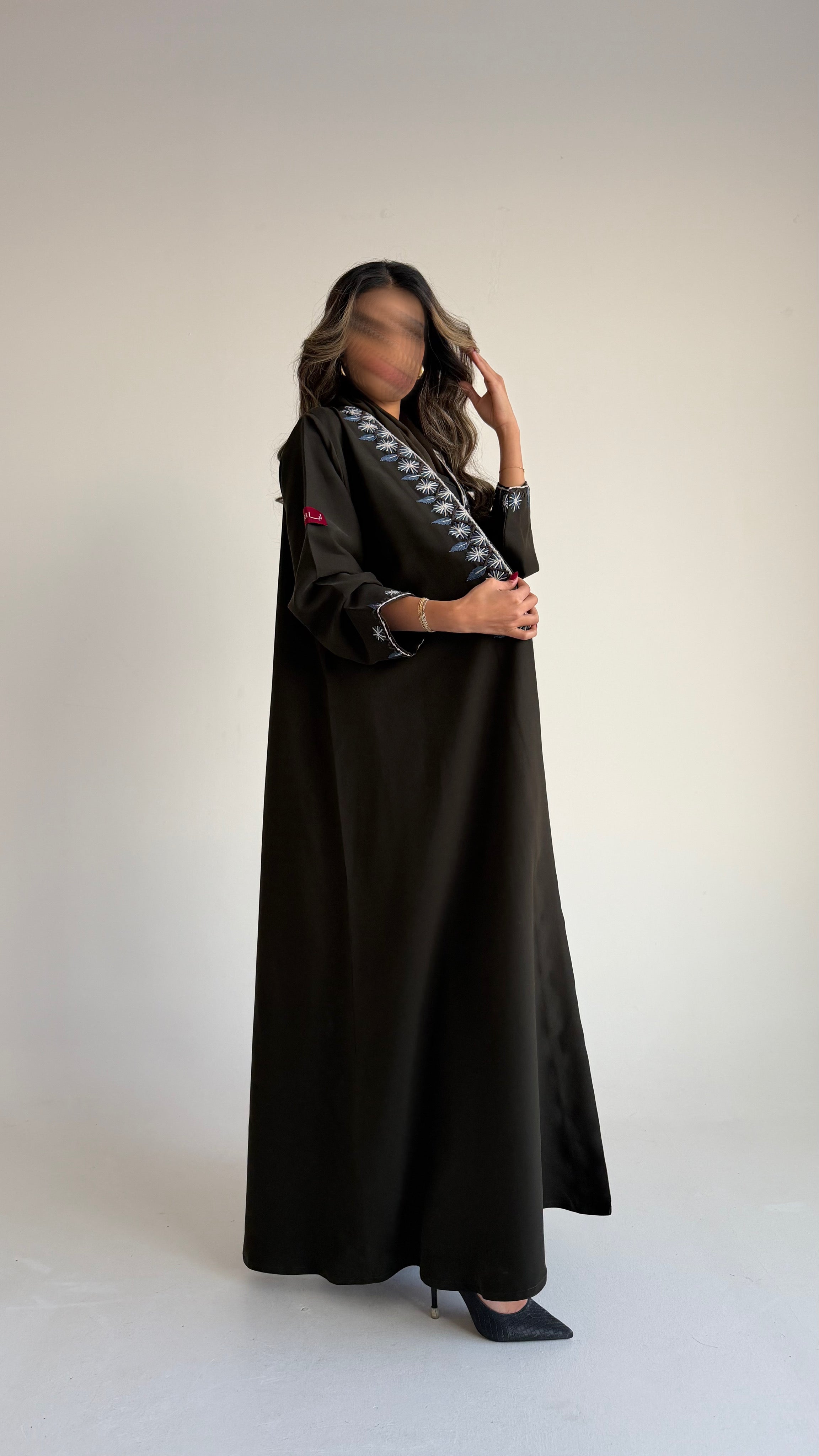 MWT677 - عباية زيتي تطريز - Aya