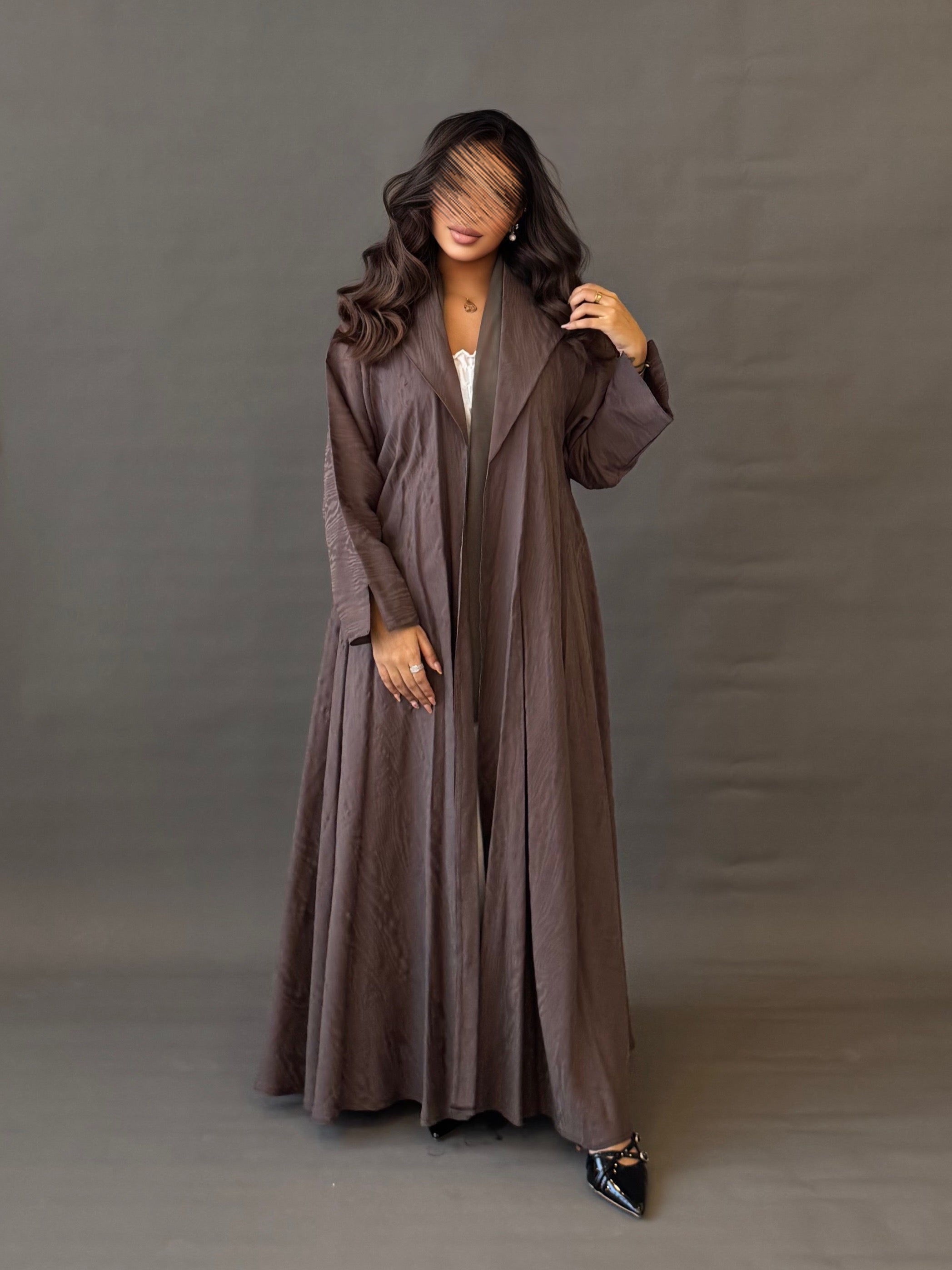 MW645 - Light Crepe Standing with Jacquard Half-Cloche