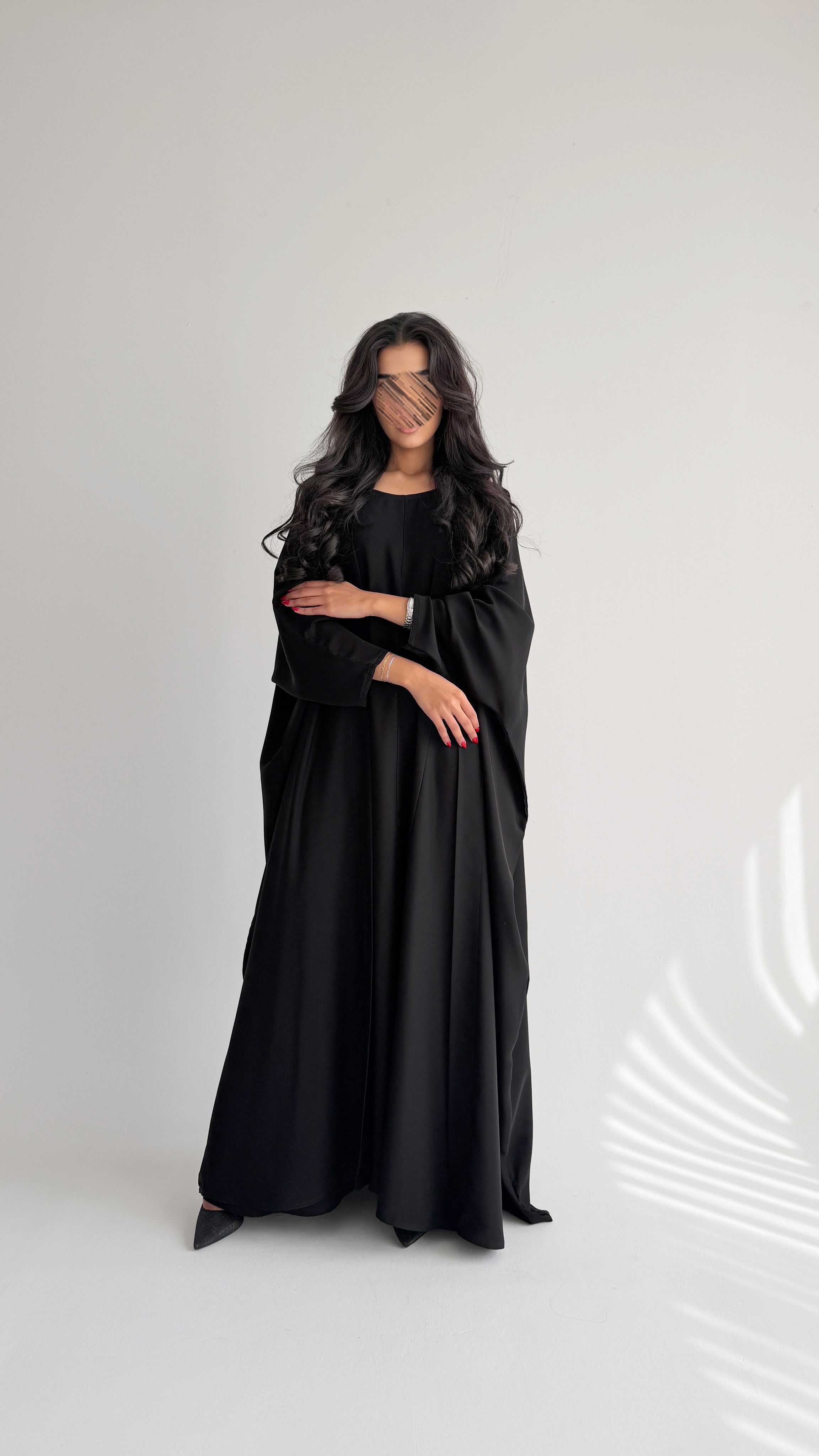 MW2078 -   عباية كريب حرير قصه بشت مع اضافة فستان داخلي - Aya