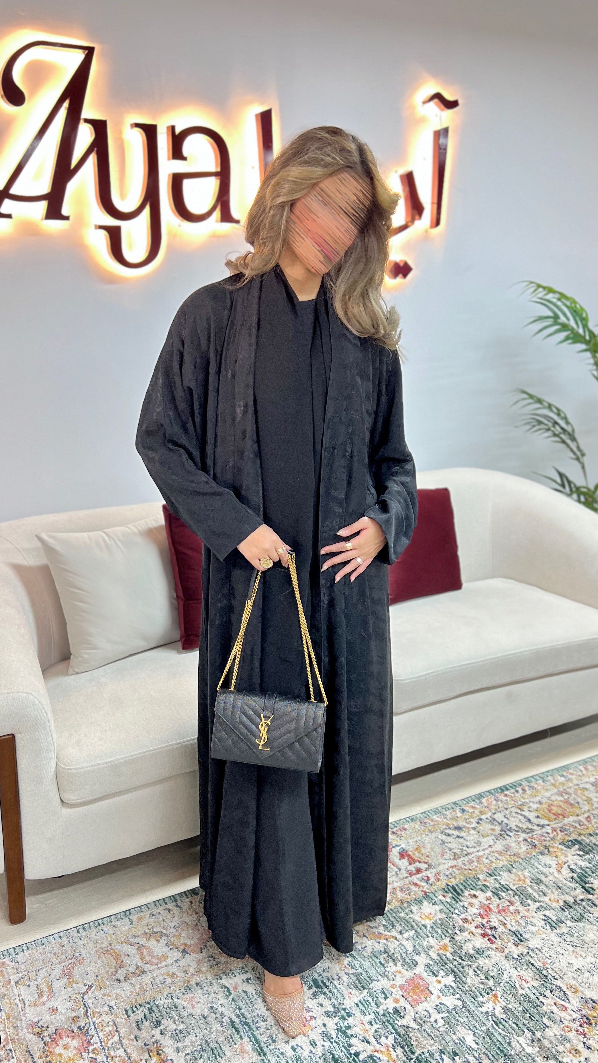 MWT444  - عباية جاكار سودا