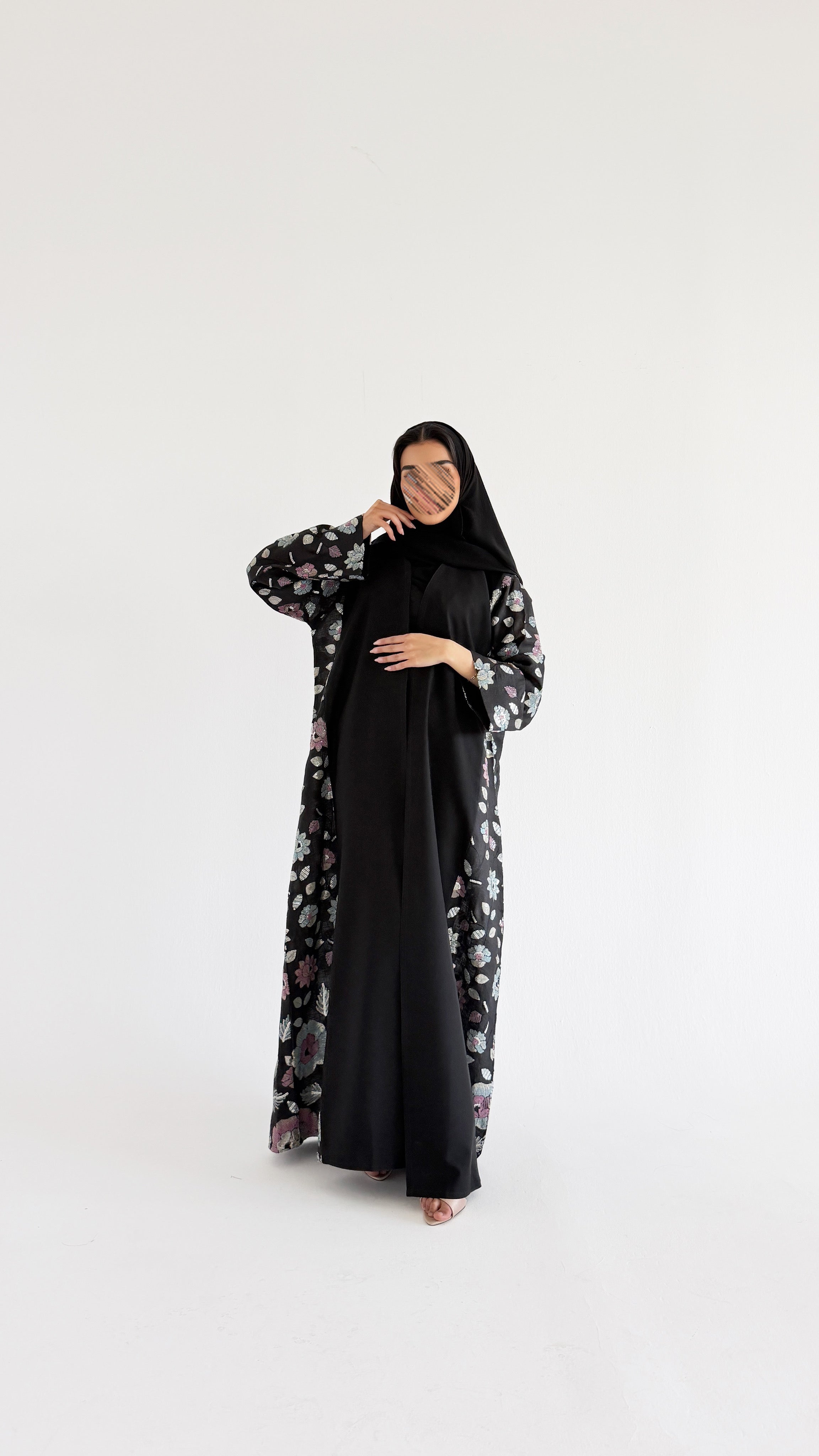 MWT1115 - عباية لنن مع تدخلية ركامة - Aya