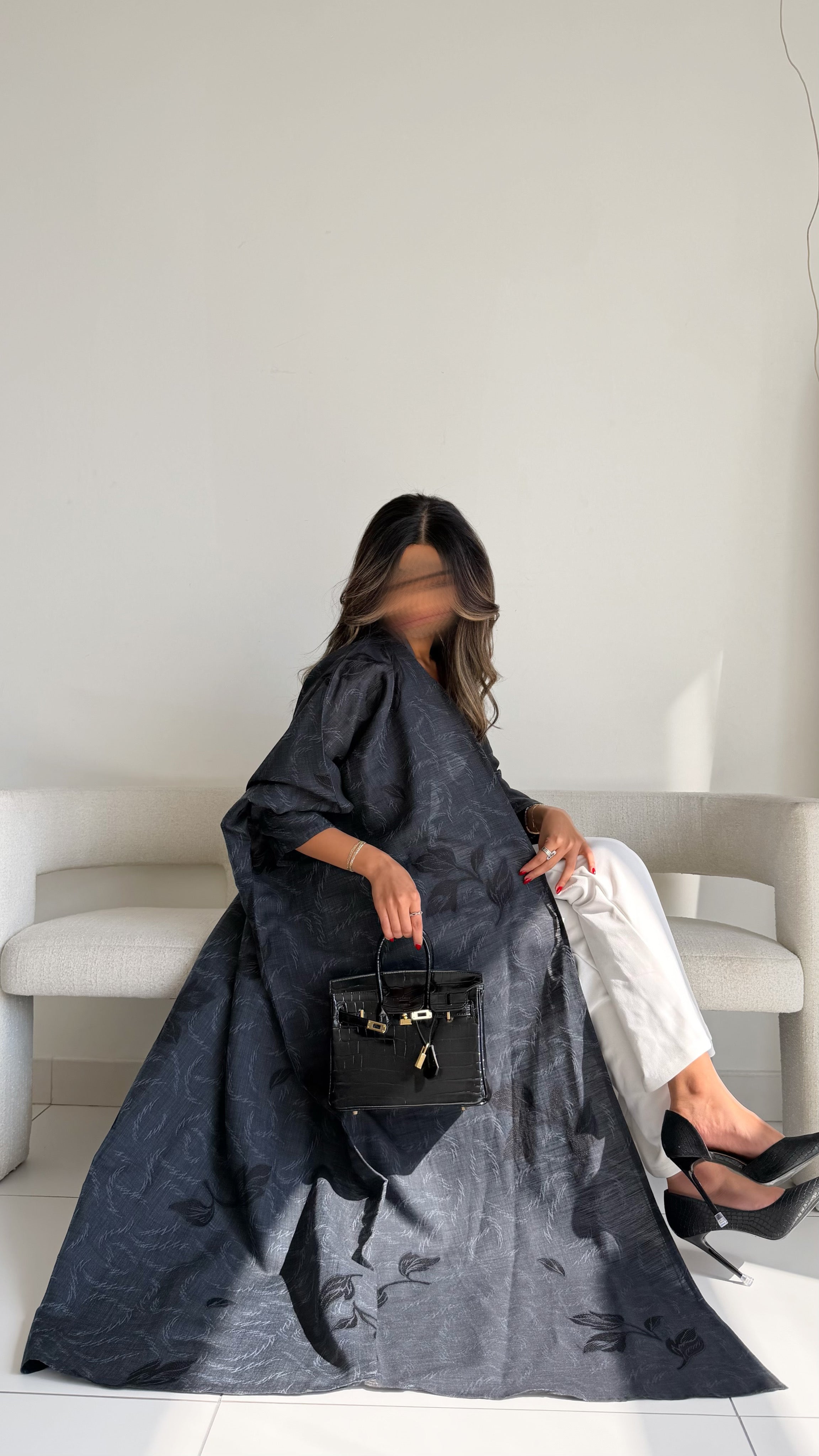 MW645 - Light Crepe Standing with Jacquard Half-Cloche