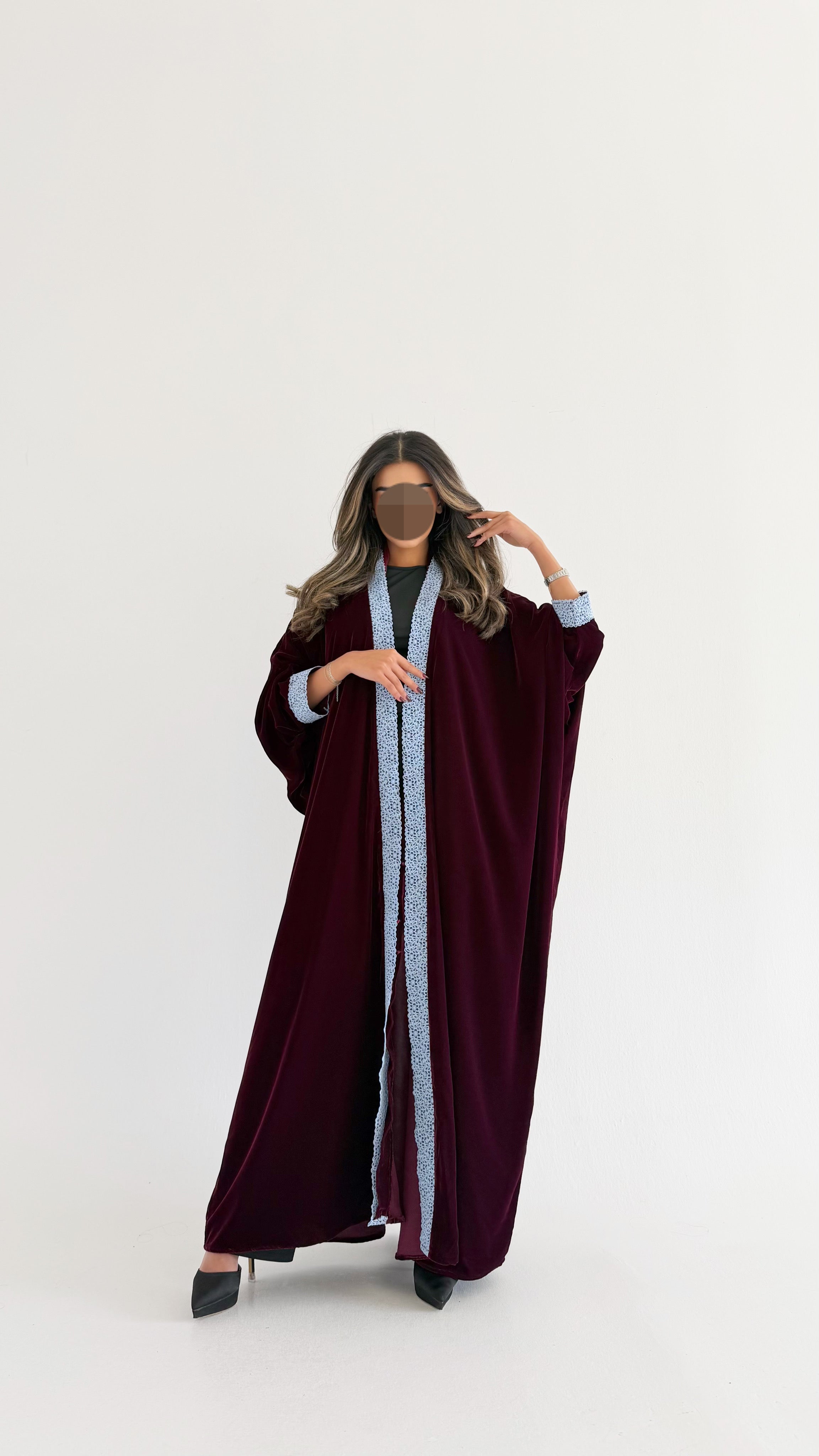 MW645 - Light Crepe Standing with Jacquard Half-Cloche