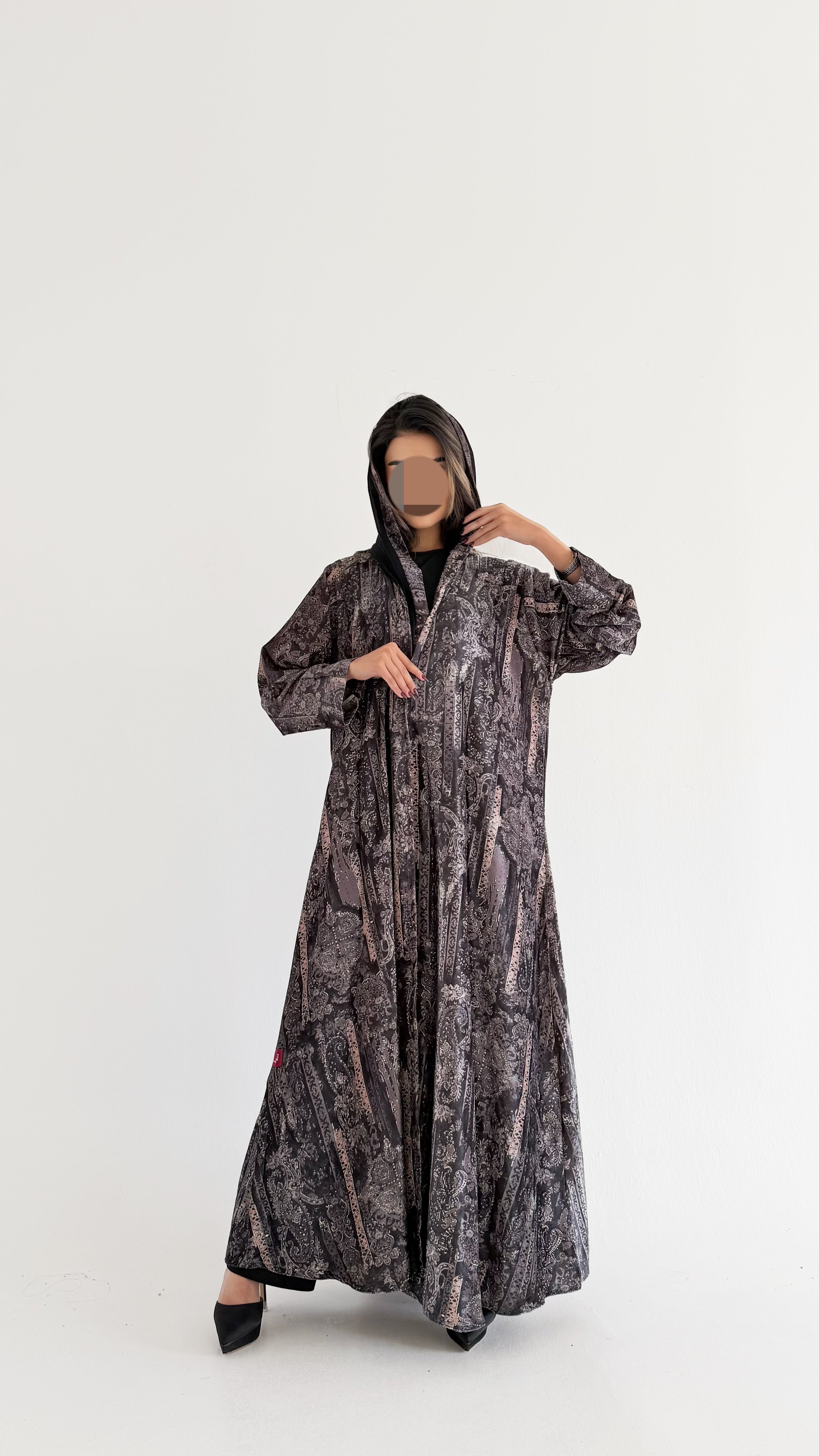 MWT713 -  عباية ملونه مدموجه بألوان شتوية