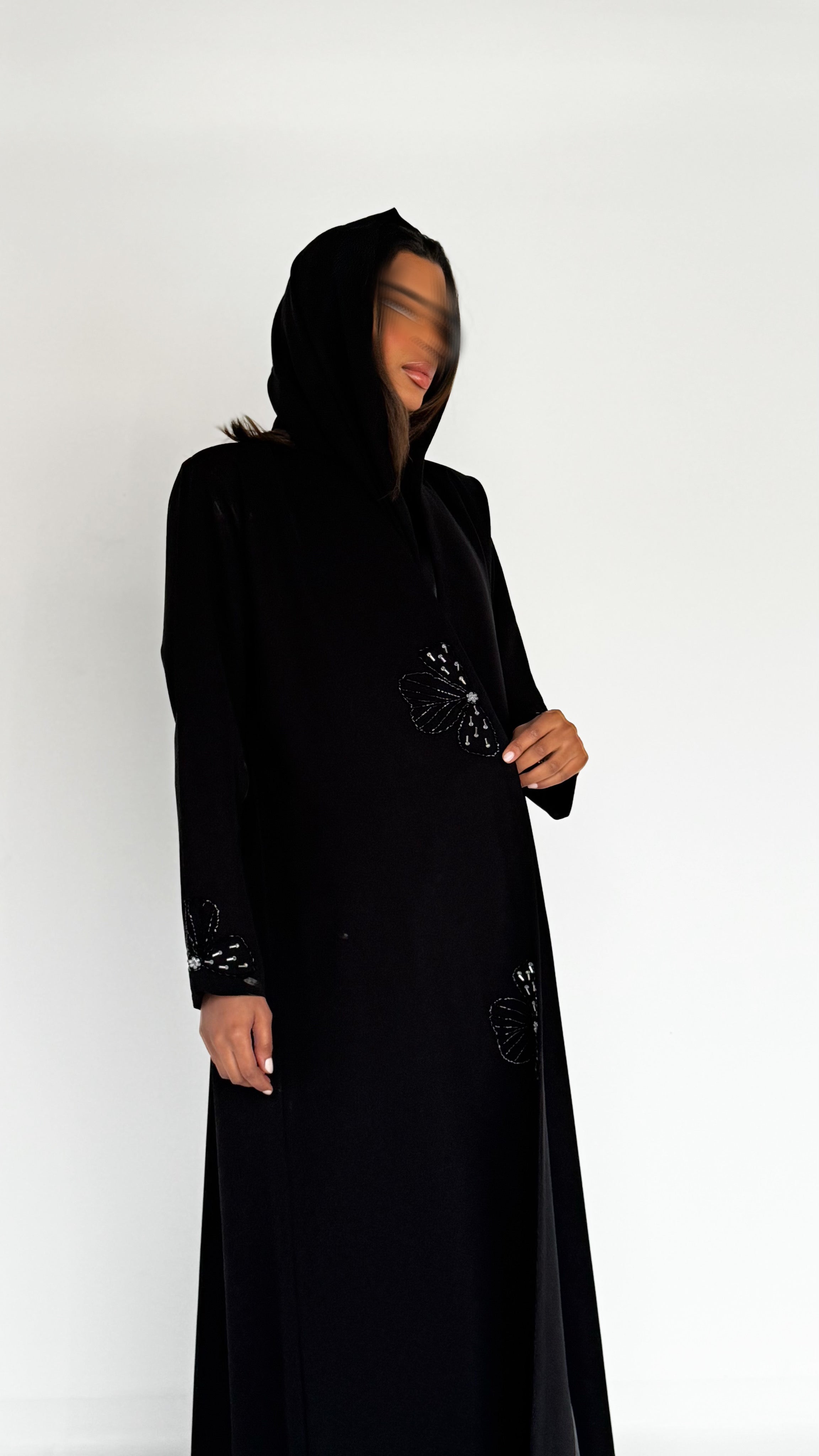 MW1793 - عباية قماش كوبرا شغل يدوي - Aya