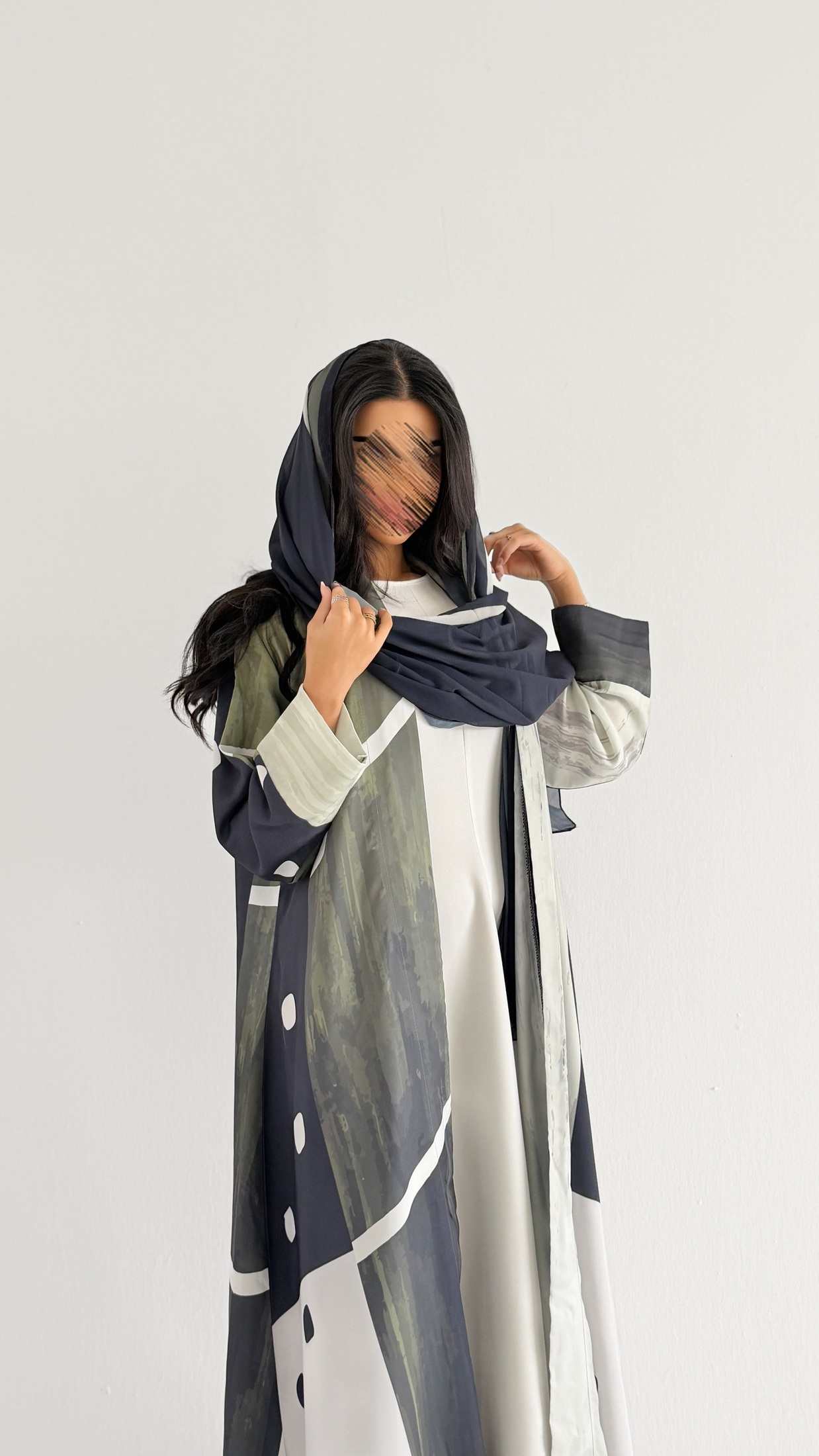 MWT1205 - عباية منقطة | Polka Dot Abaya - Aya