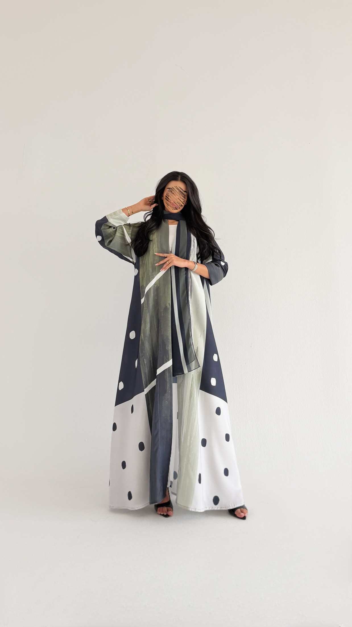 MWT1205 - عباية منقطة | Polka Dot Abaya - Aya