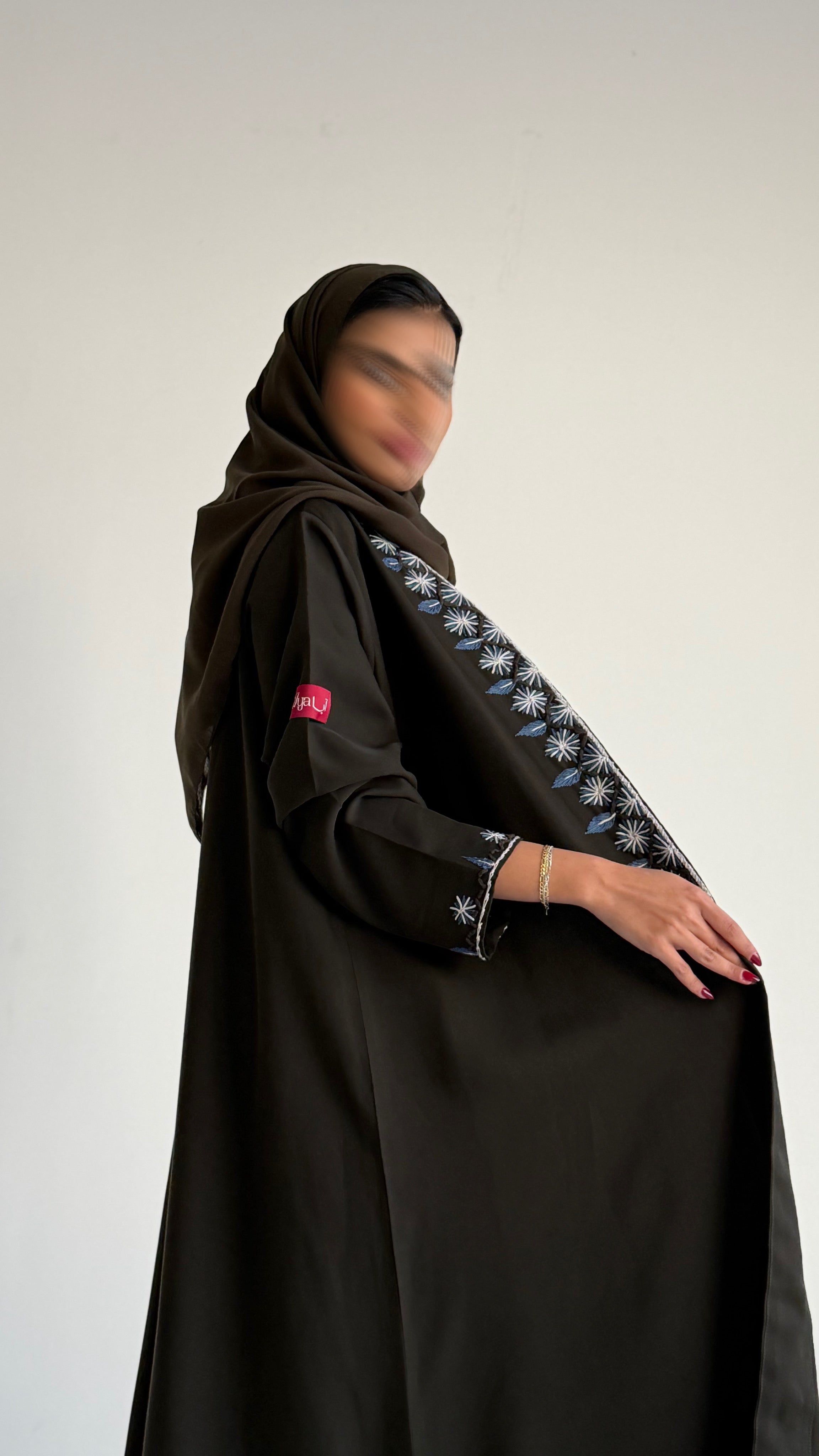 MWT677 - عباية زيتي تطريز - Aya