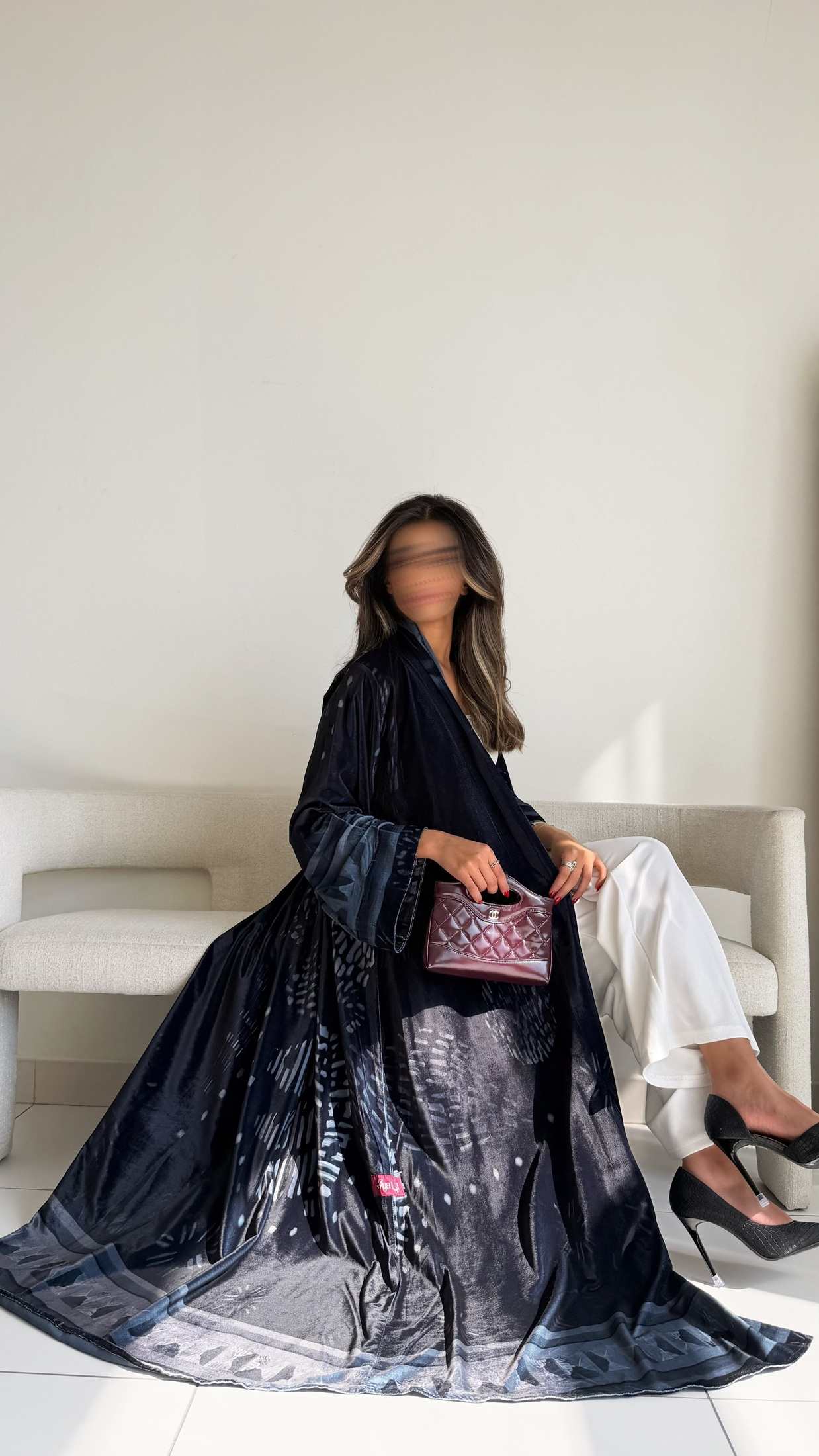 MWT615 - عباية مخمل طباعة - Aya