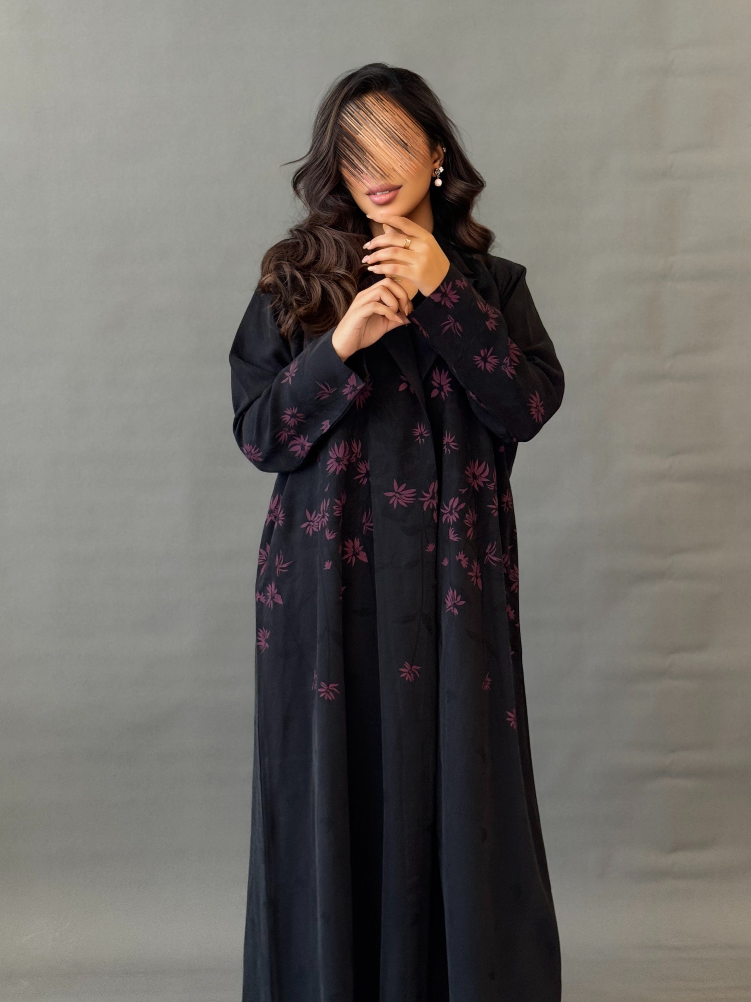 MW645 - Light Crepe Standing with Jacquard Half-Cloche