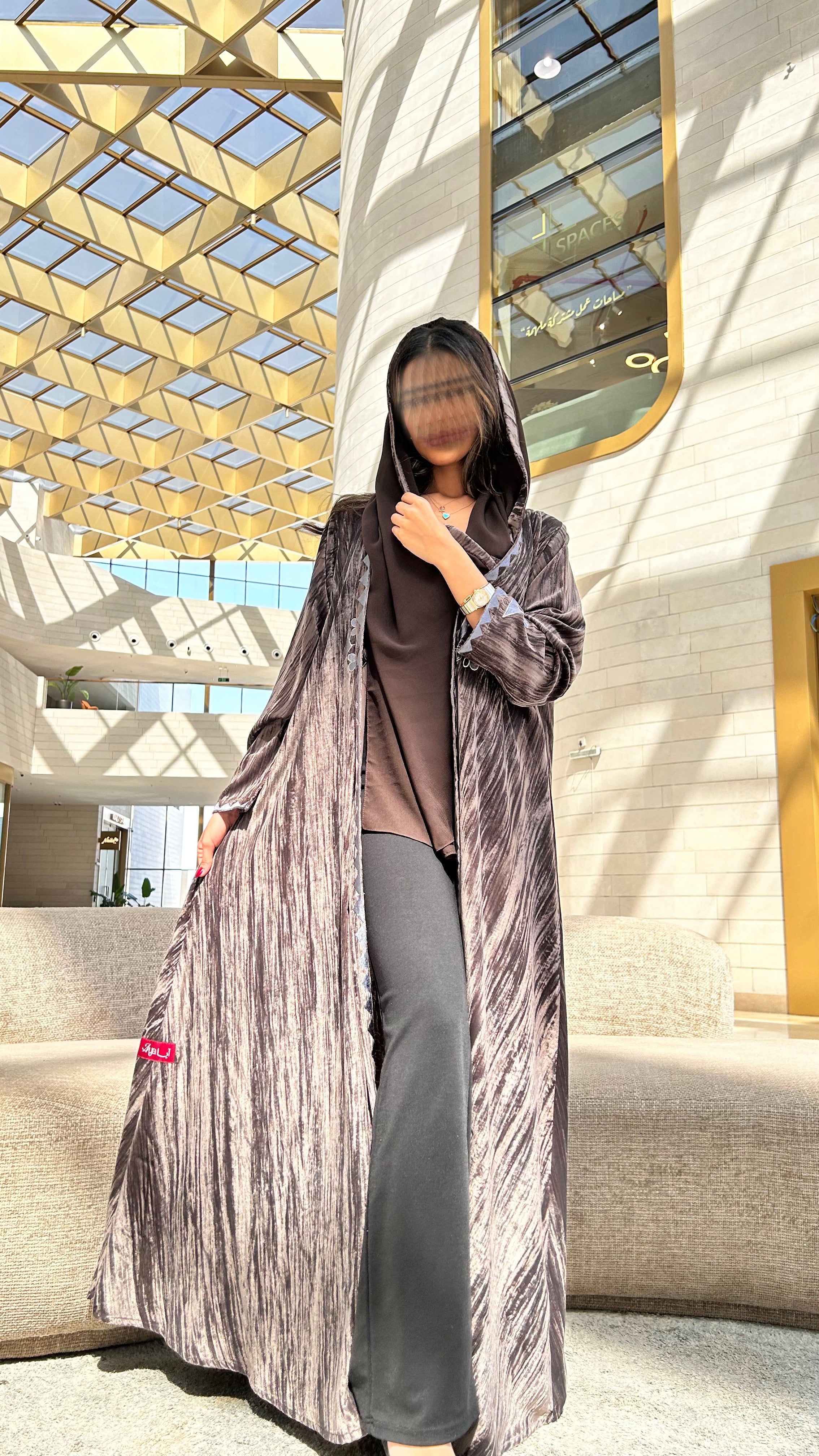 MWT394 - مخمل تطريز بني - Aya