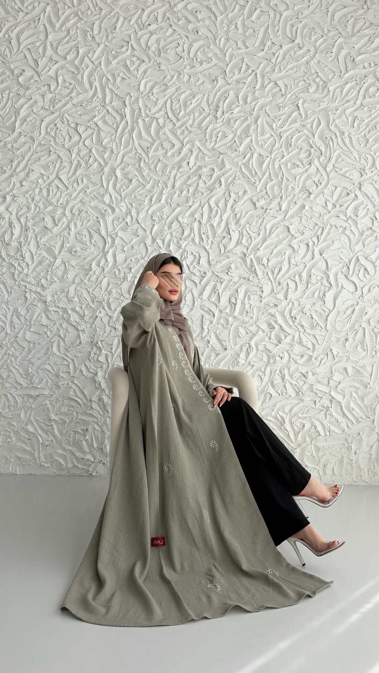 MW2058 - عباية لنن هندي قصه هينك تطريز يدوي - Aya
