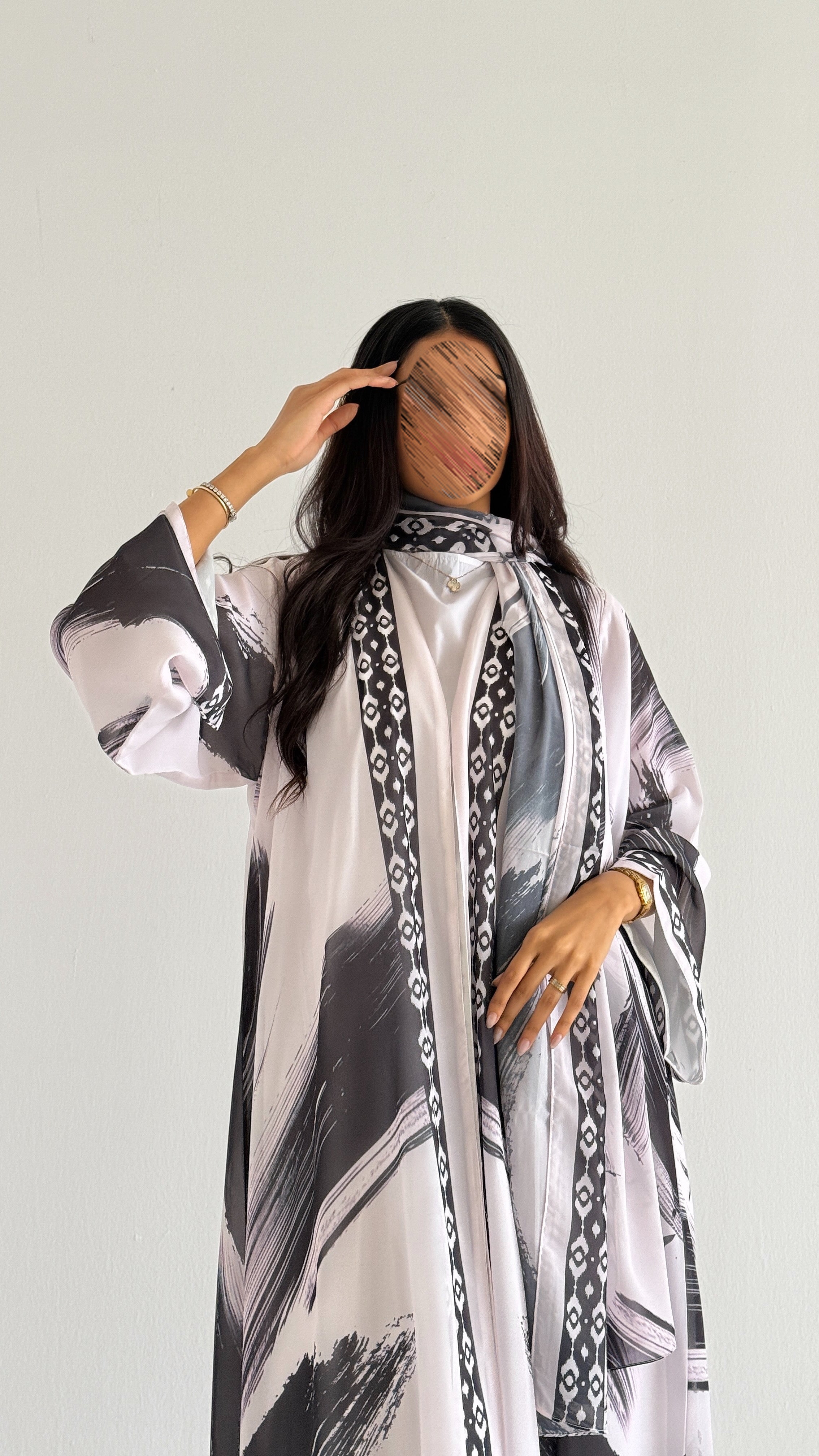 MW2181 -   عبايه شيفون طباعه حصرية - Aya