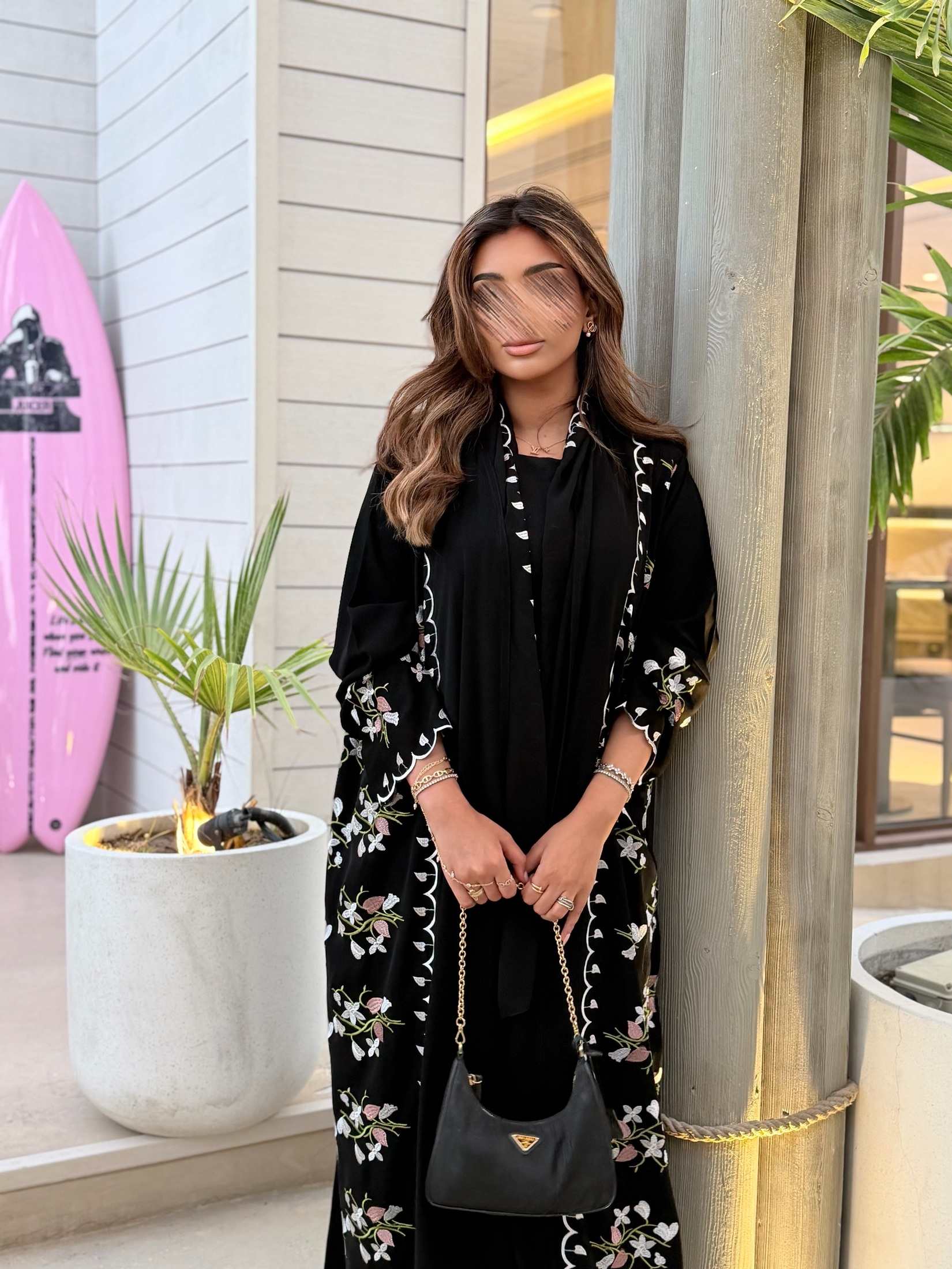 MW1604 -  عباية سوداء بتطريز ورود على الجوانب | Black Abaya with Floral Side Embroidery - Aya