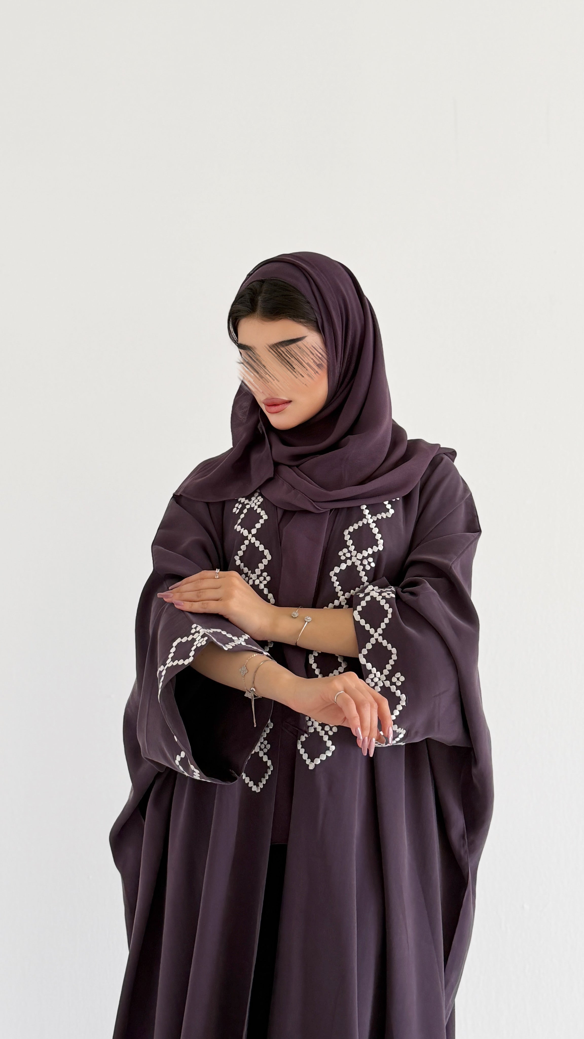 MW2101 - عبايه حرير مغسول انيقه بقصه نص بشت  عصرية - Aya