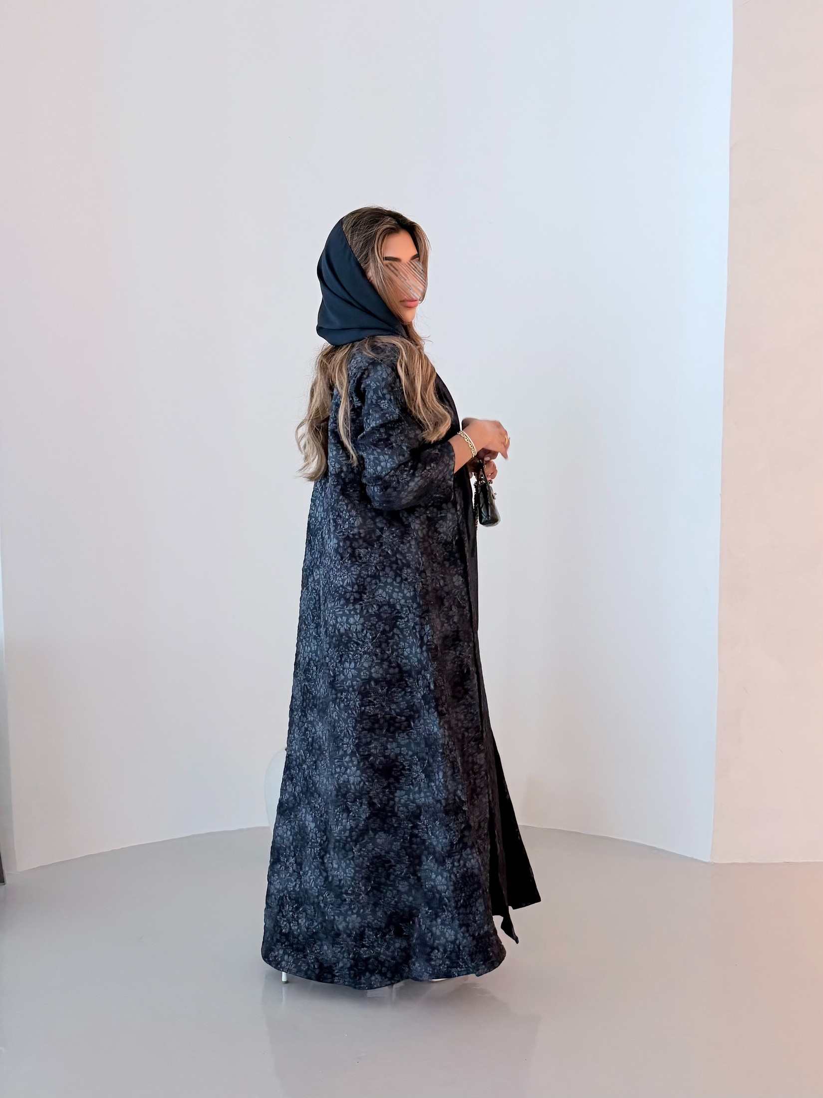 MWT5097 -  قماش جاكار كحلي قصه نص كلوش - Aya