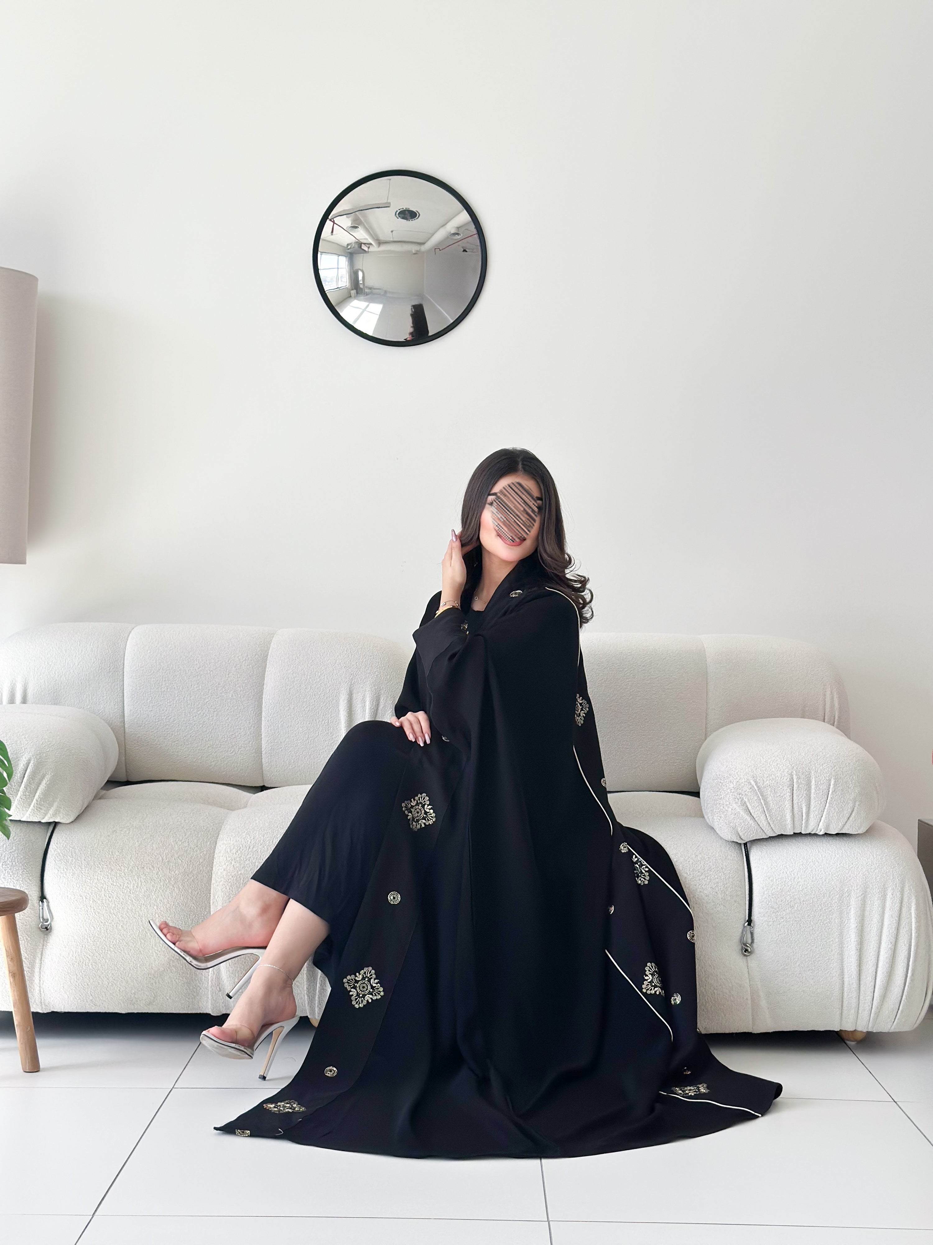 MWT2006 -عبايه نص بشت بتطريز لنن - Aya