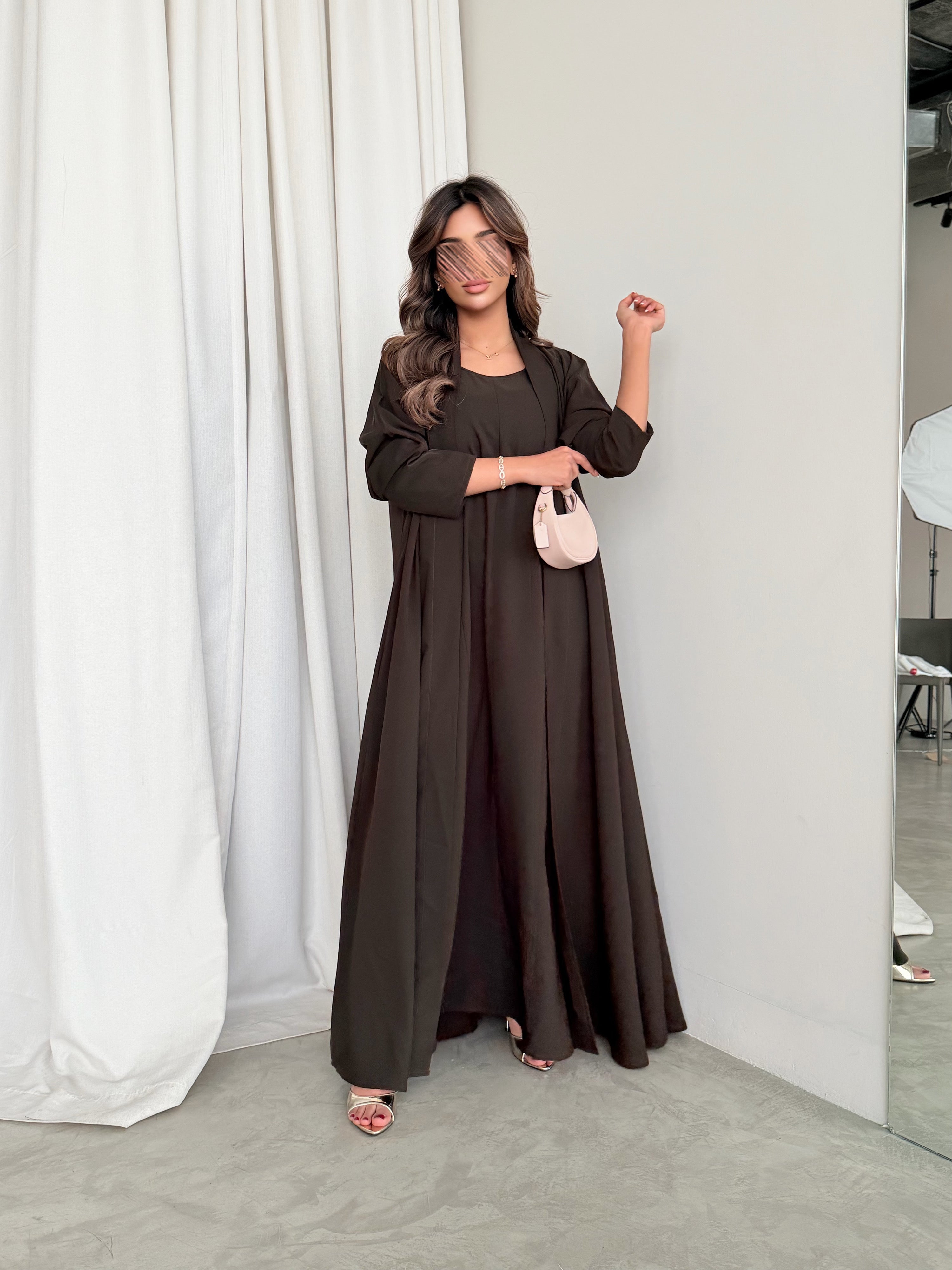 MWT794 - عباية بني كريب سادة مع فستان - Aya