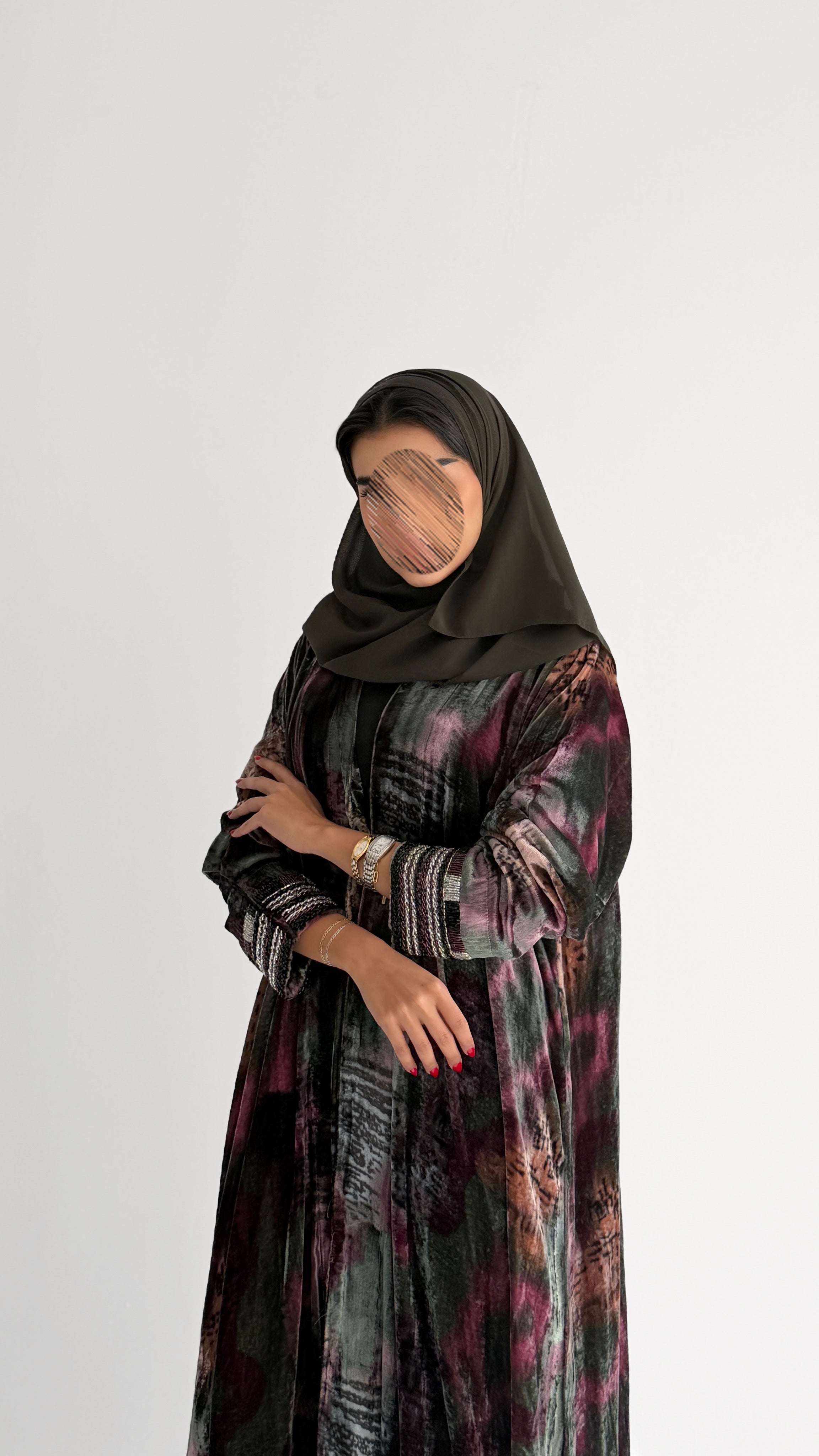 MWE120 - عباية مخمل حرير نص كلوش - Aya